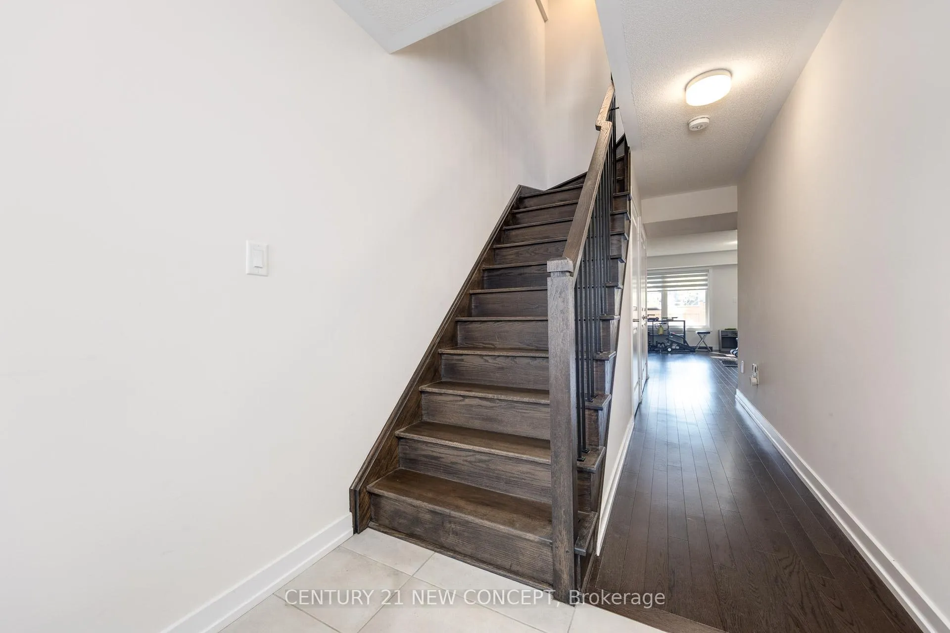 Photo 10 of 1671 Hidden Valley Glen, Pickering, Duffin Heights — HOMEH