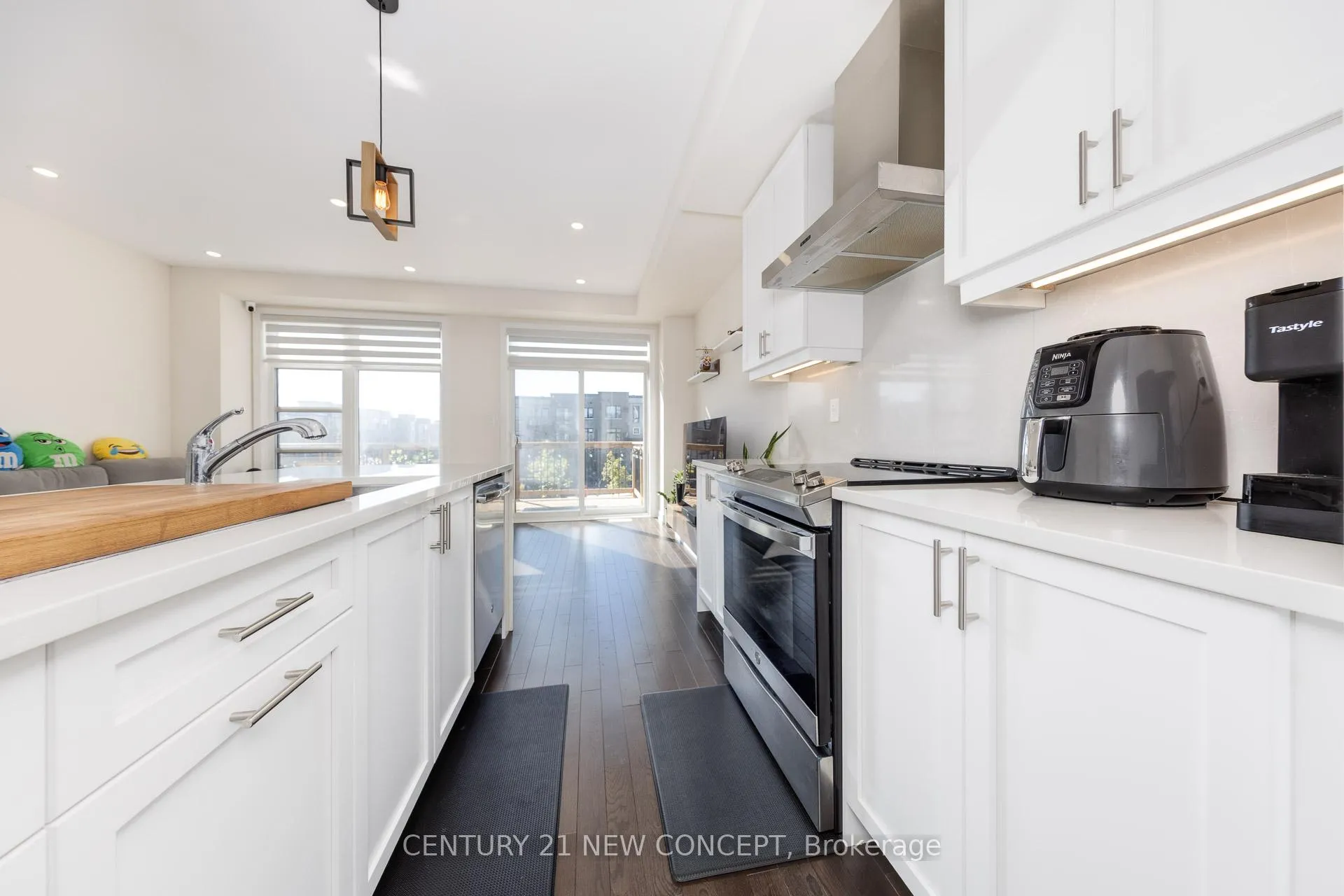Photo 20 of 1671 Hidden Valley Glen, Pickering, Duffin Heights — HOMEH