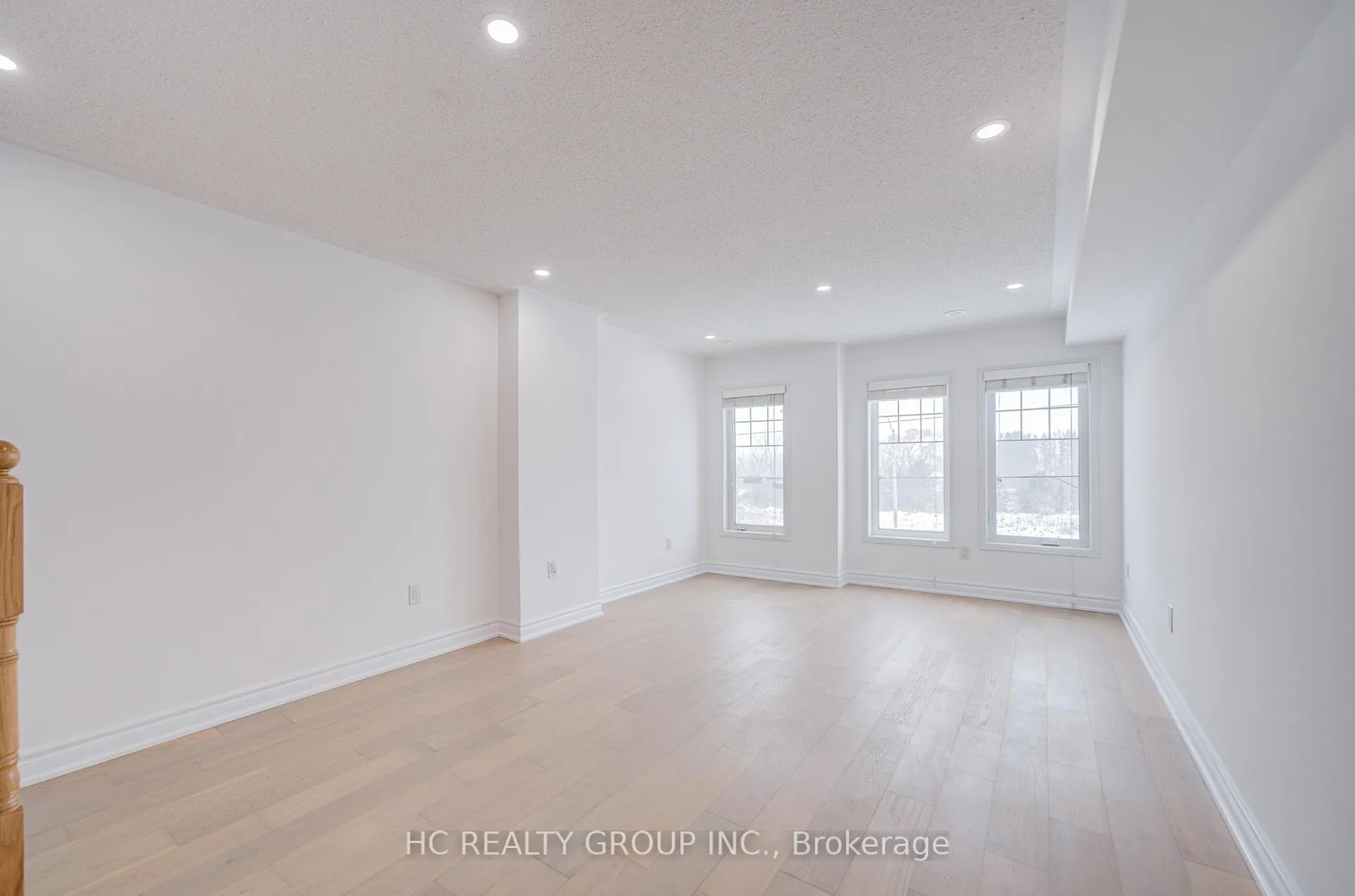 Photo 6 of 5259 Major Mackenzie Drive E, Markham, Berczy — HOMEH