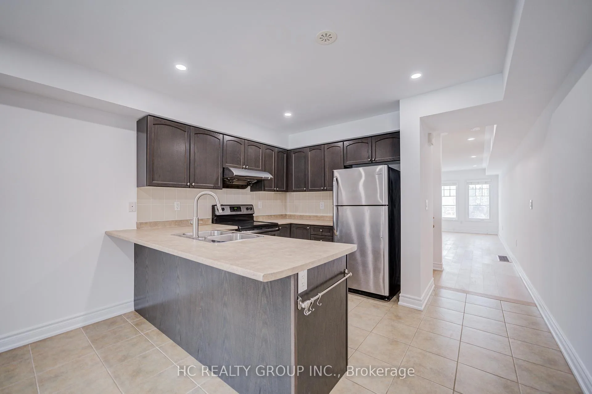 Photo 9 of 5259 Major Mackenzie Drive E, Markham, Berczy — HOMEH