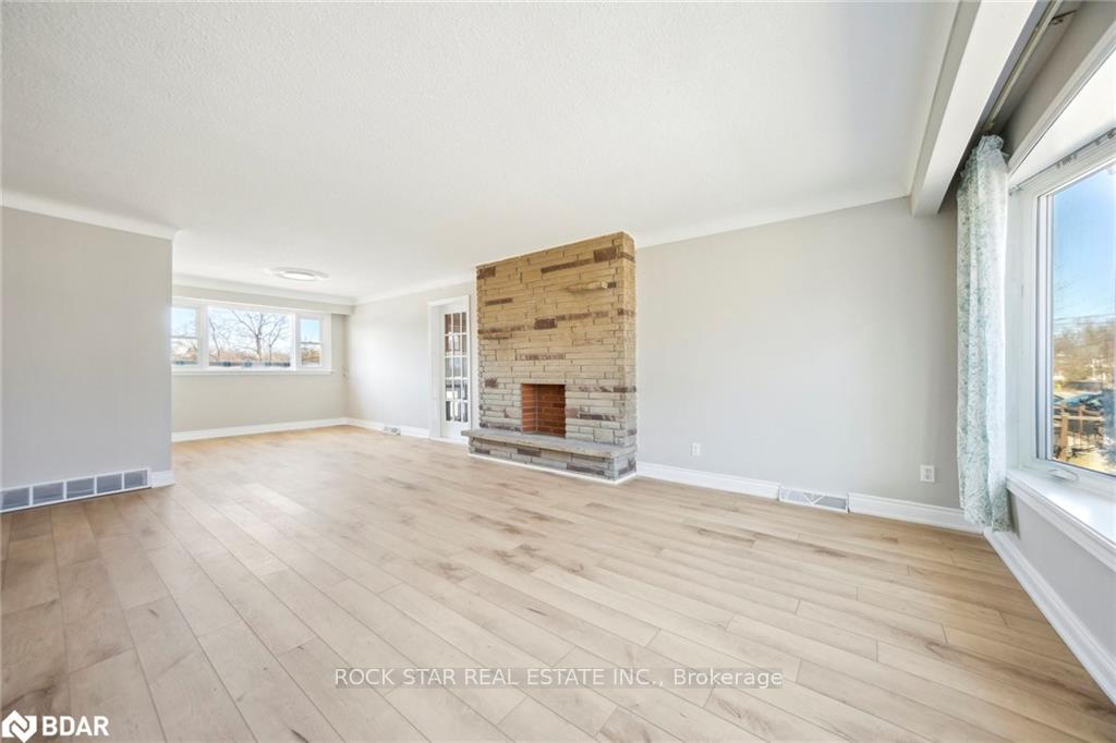 Photo 7 of 73 Bunting Road, St. Catharines, E. Chester — HOMEH