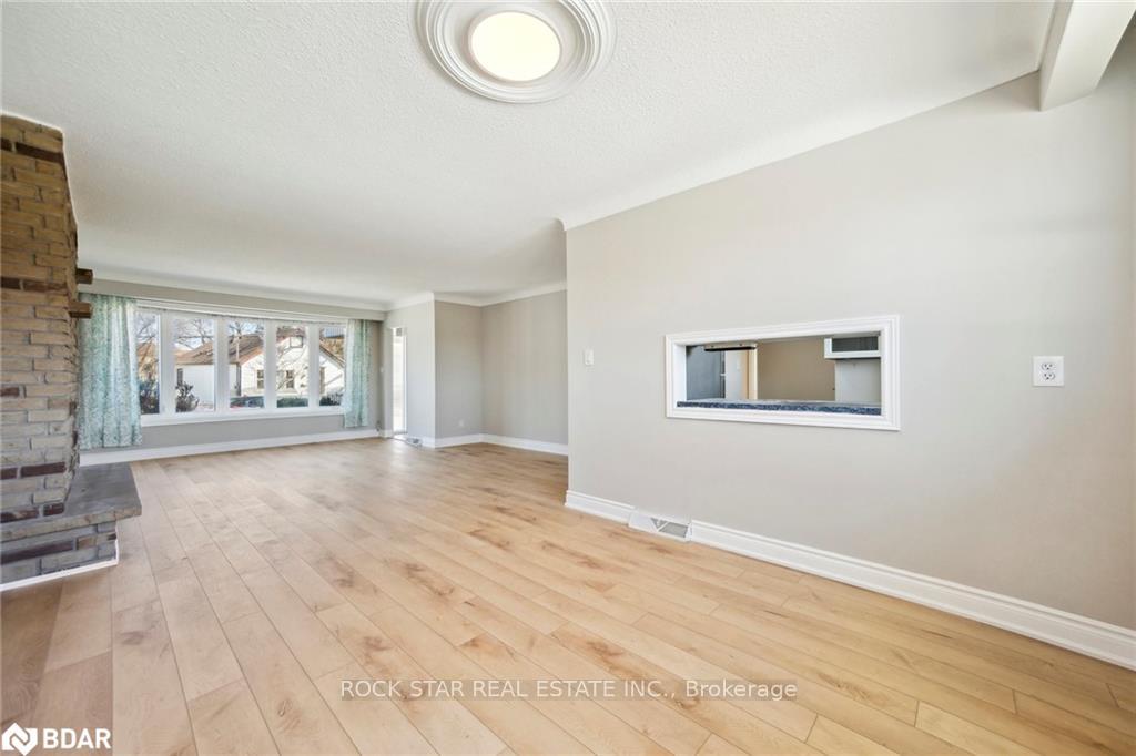 Photo 8 of 73 Bunting Road, St. Catharines, E. Chester — HOMEH