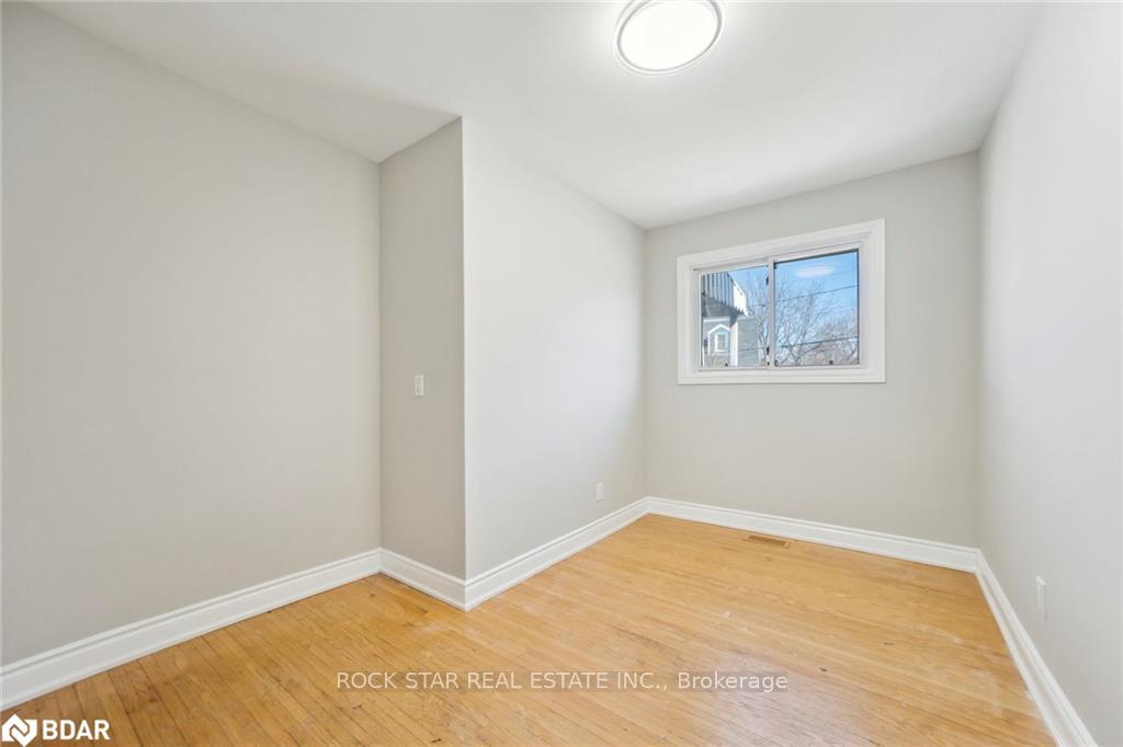 Photo 10 of 73 Bunting Road, St. Catharines, E. Chester — HOMEH
