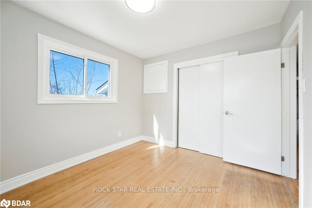 Photo 12 of 73 Bunting Road, St. Catharines, E. Chester — HOMEH