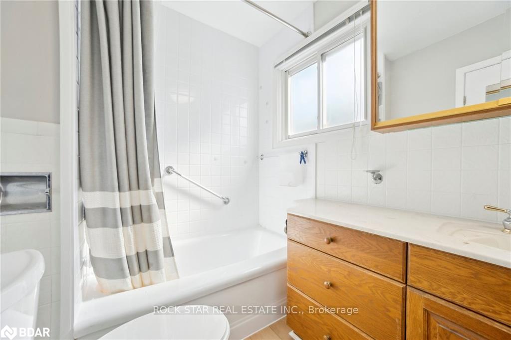 Photo 15 of 73 Bunting Road, St. Catharines, E. Chester — HOMEH