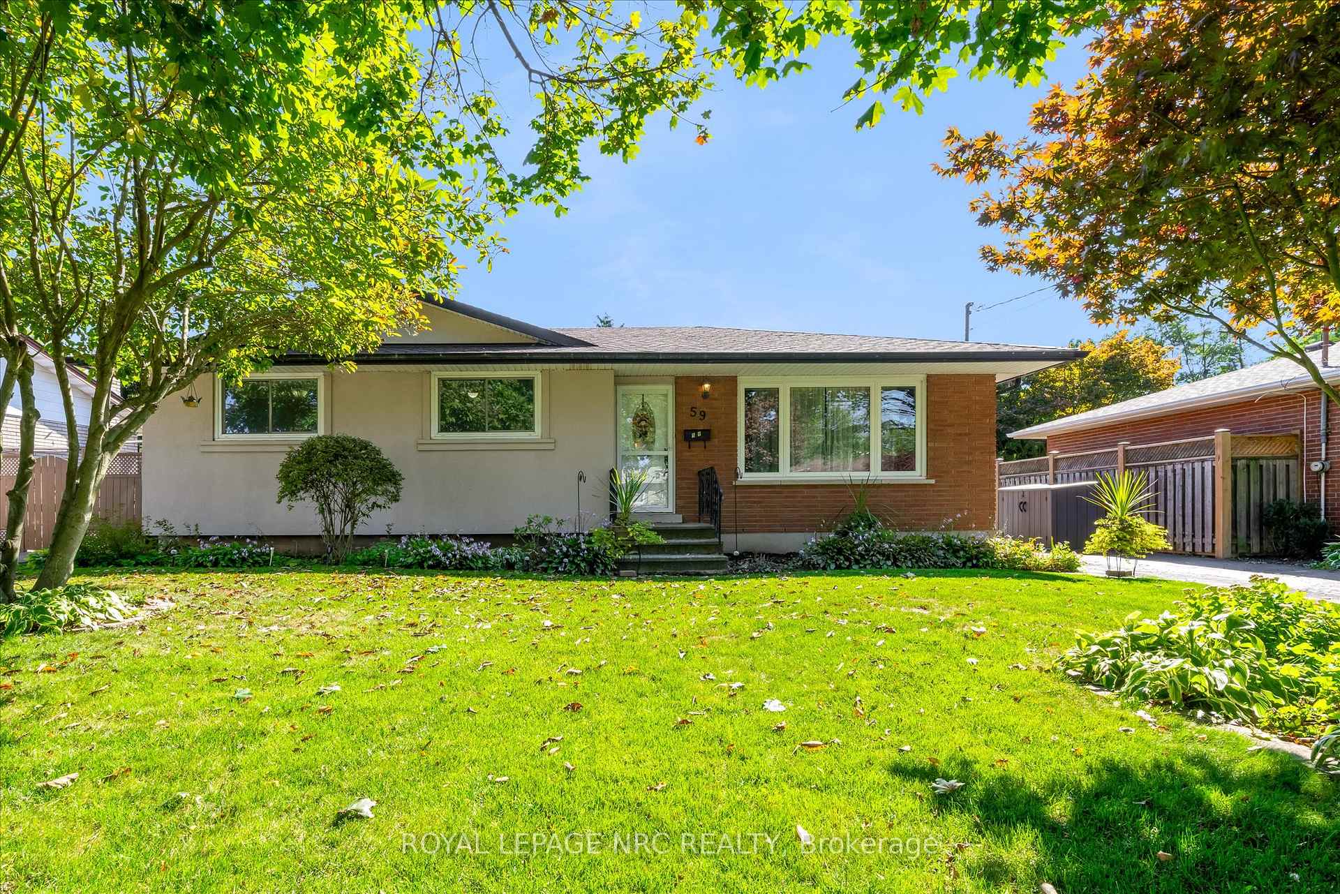 Photo 2 of 59 Croydon Drive, St. Catharines, Lakeshore — HOMEH