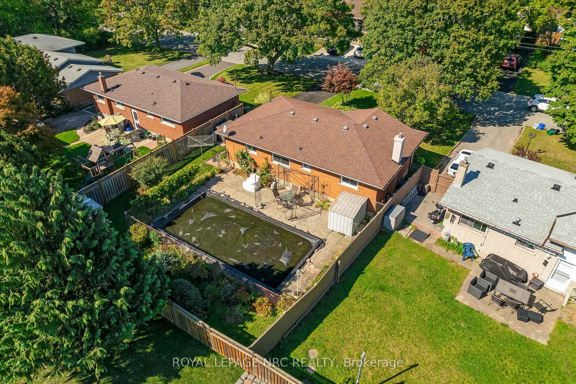 Photo 3 of 59 Croydon Drive, St. Catharines, Lakeshore — HOMEH