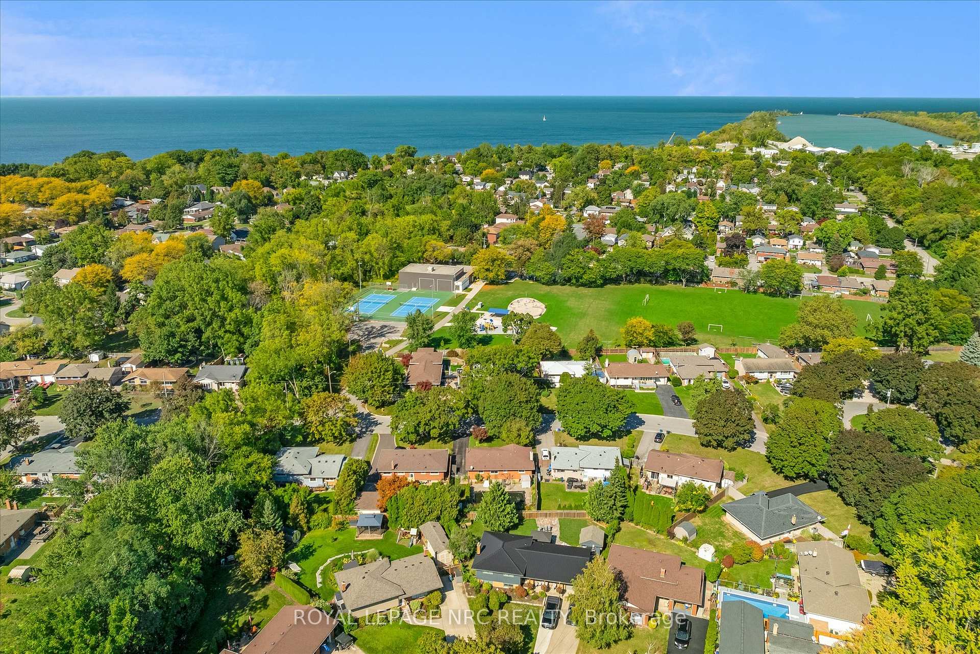 Photo 8 of 59 Croydon Drive, St. Catharines, Lakeshore — HOMEH