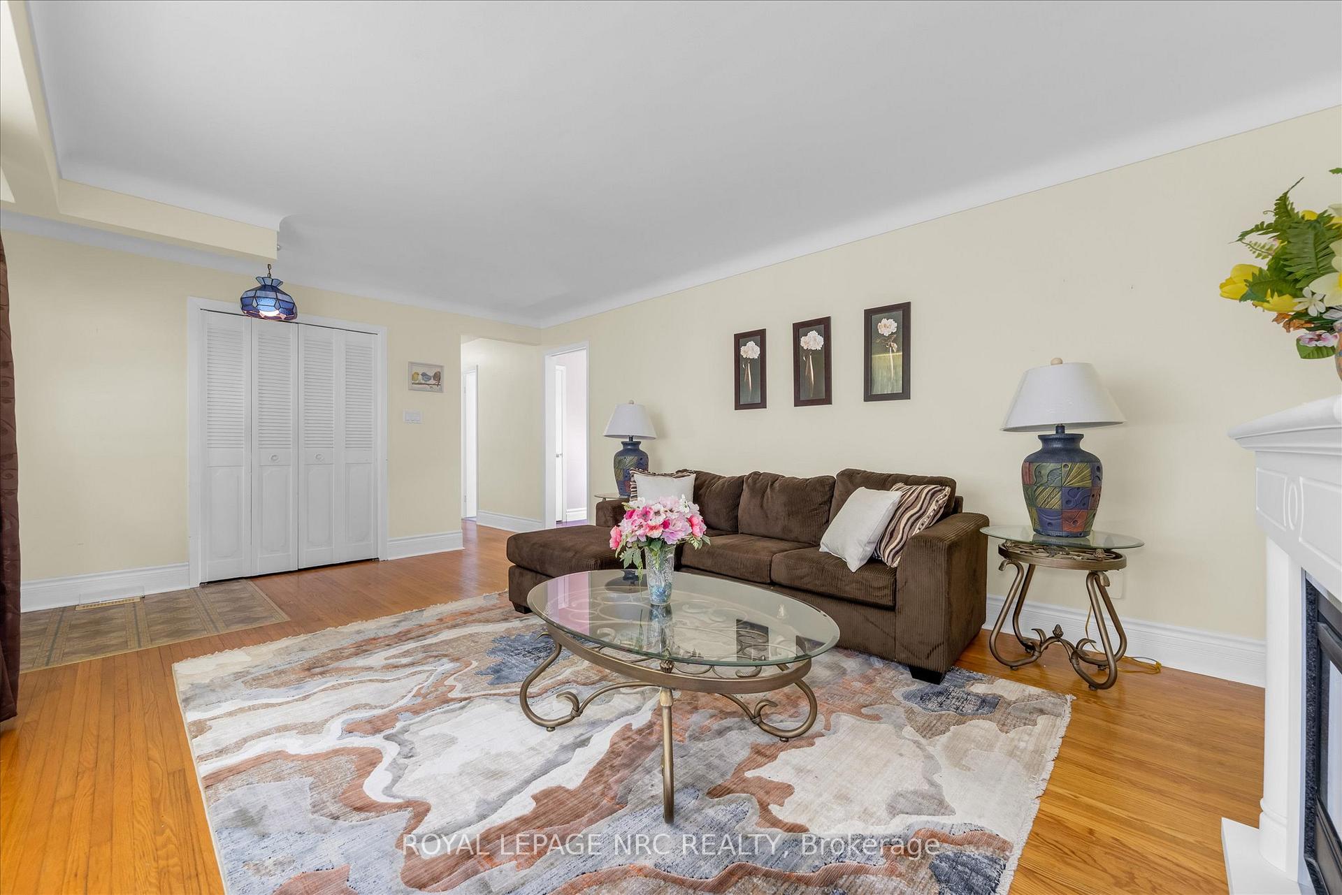 Photo 15 of 59 Croydon Drive, St. Catharines, Lakeshore — HOMEH