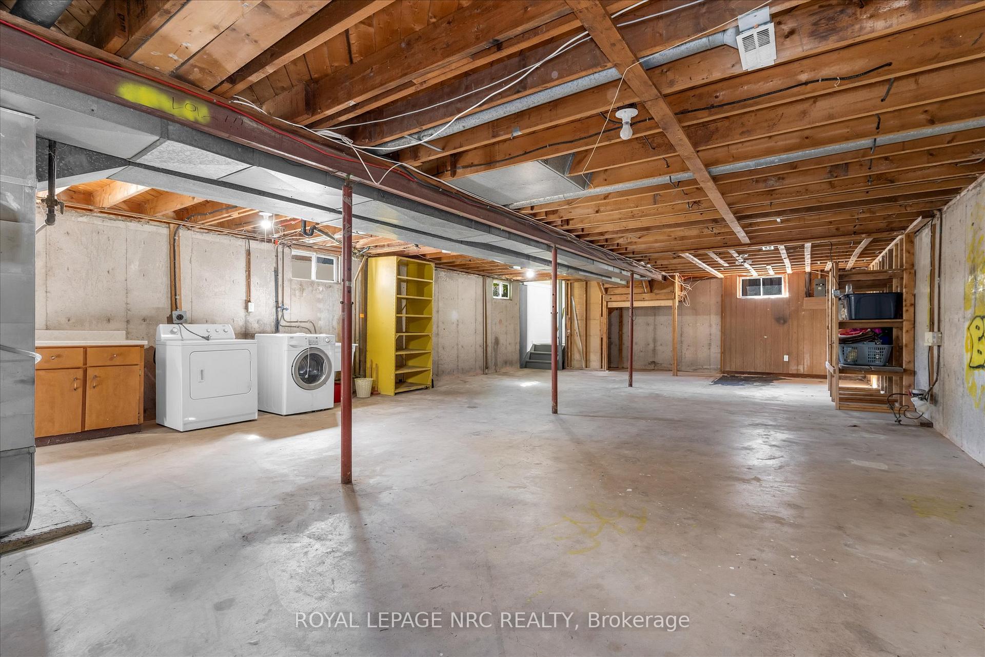 Photo 29 of 59 Croydon Drive, St. Catharines, Lakeshore — HOMEH
