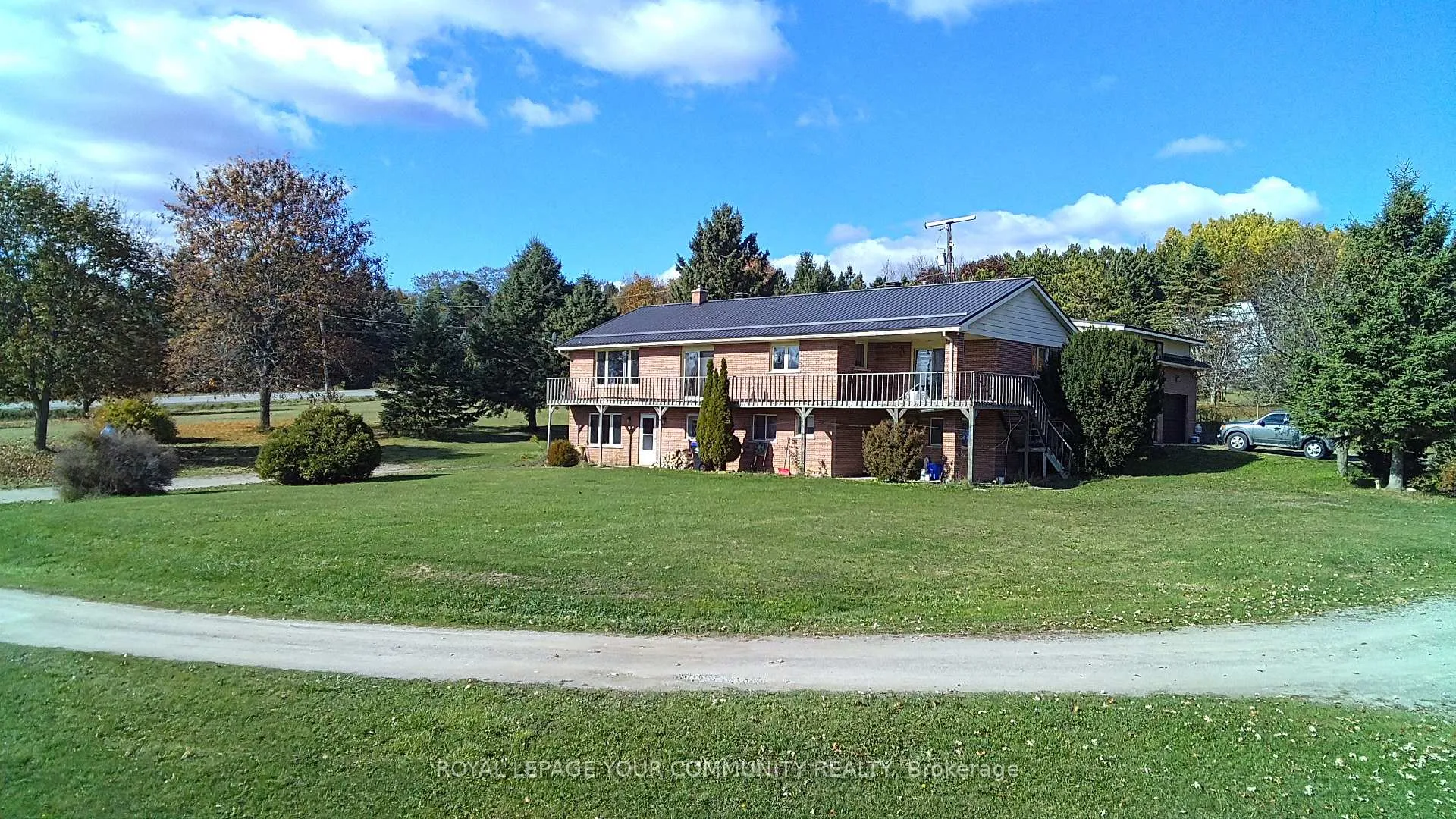 Photo 1 of 1973 10TH Side Road, New Tecumseth, Rural New Tecumseth — HOMEH