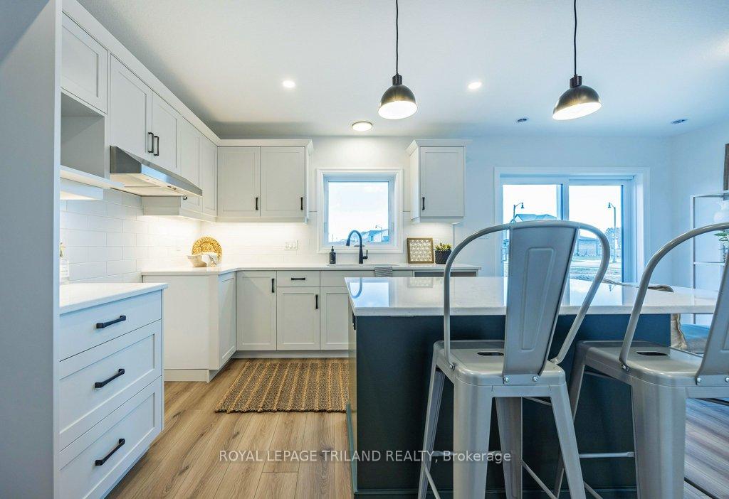 Photo 22 of 133 Empire Parkway, St. Thomas — HOMEH