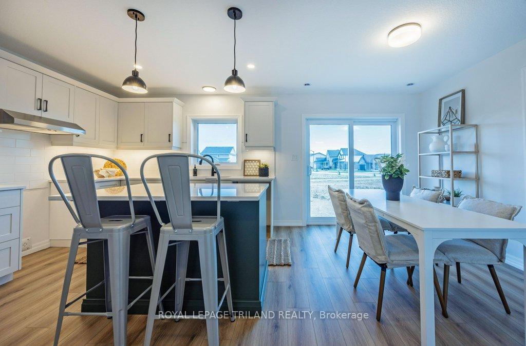 Photo 24 of 133 Empire Parkway, St. Thomas — HOMEH