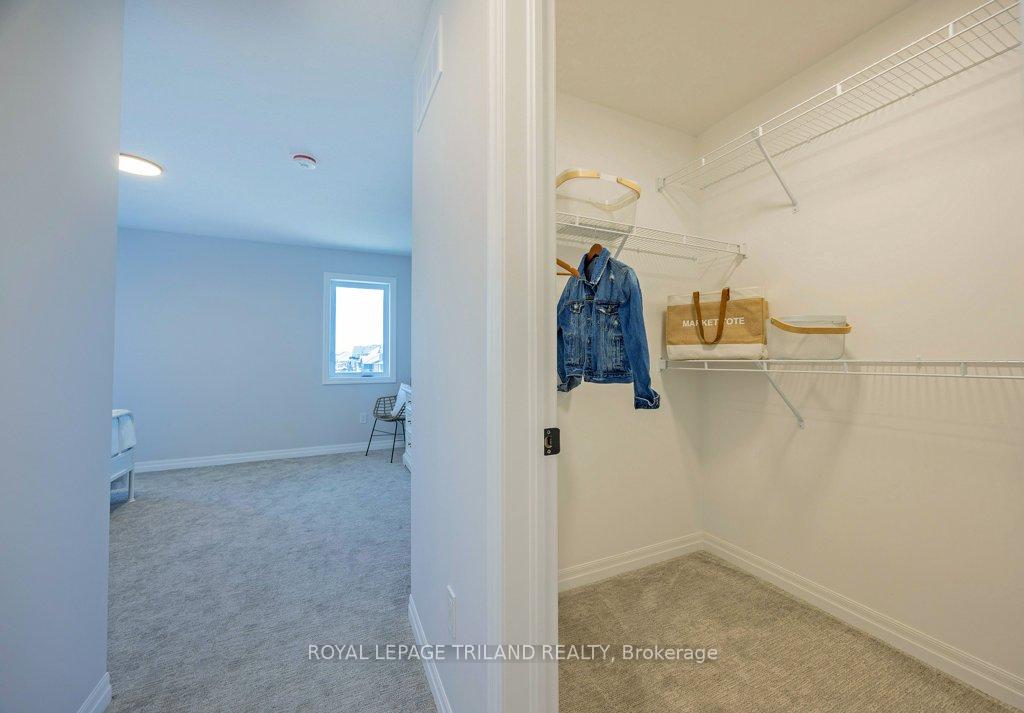 Photo 30 of 133 Empire Parkway, St. Thomas — HOMEH