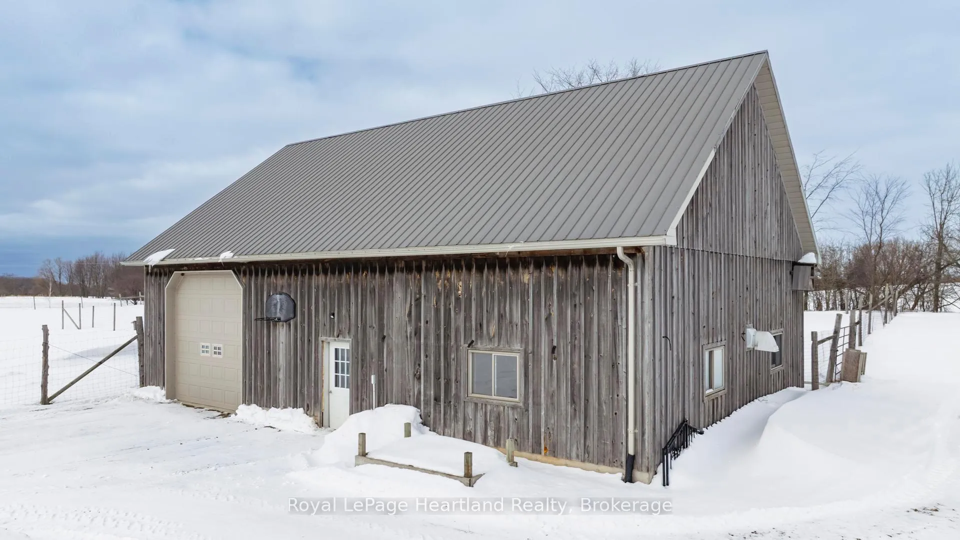 Photo 3 of 81572 Lucknow Line, Ashfield-Colborne-Wawanosh, Colborne — HOMEH
