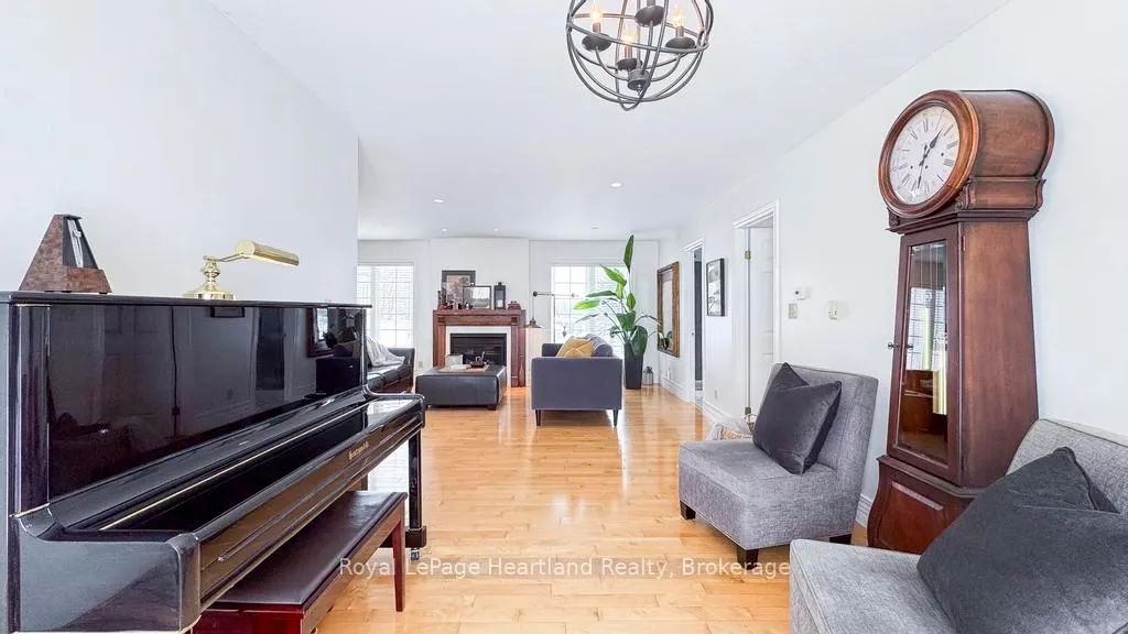 Photo 9 of 81572 Lucknow Line, Ashfield-Colborne-Wawanosh, Colborne — HOMEH