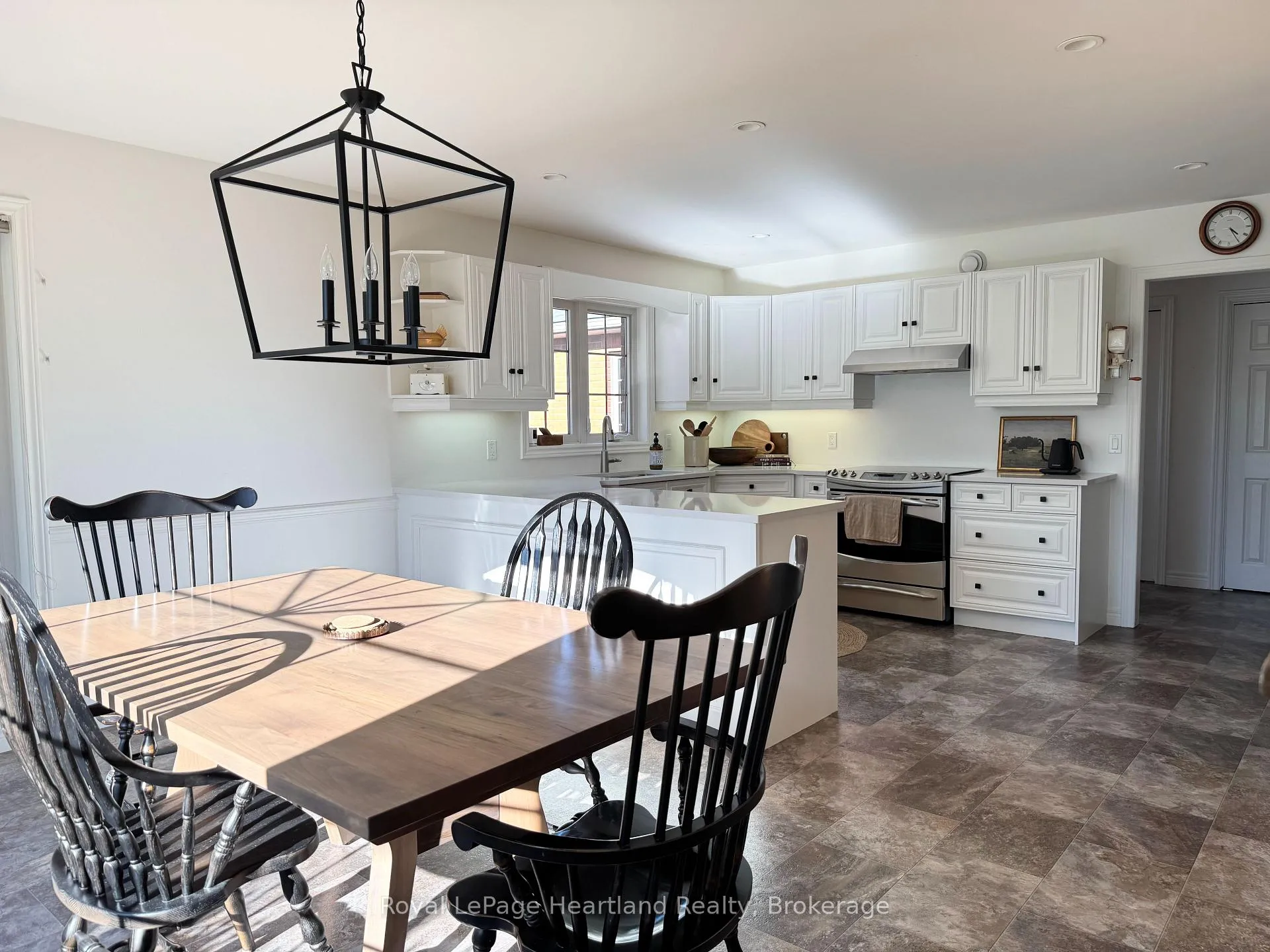 Photo 11 of 81572 Lucknow Line, Ashfield-Colborne-Wawanosh, Colborne — HOMEH