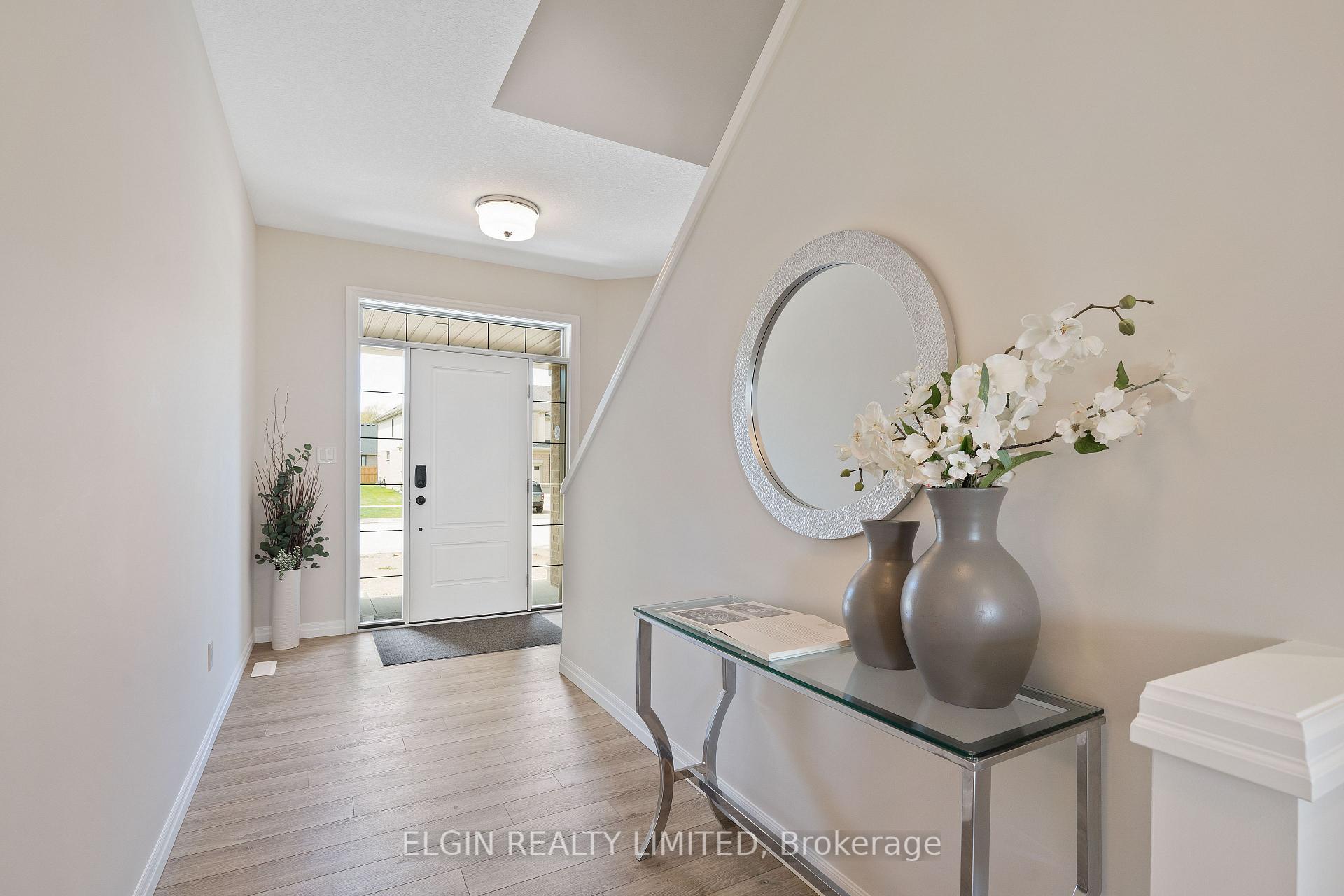 Photo 4 of 225 Renaissance Drive, St. Thomas — HOMEH