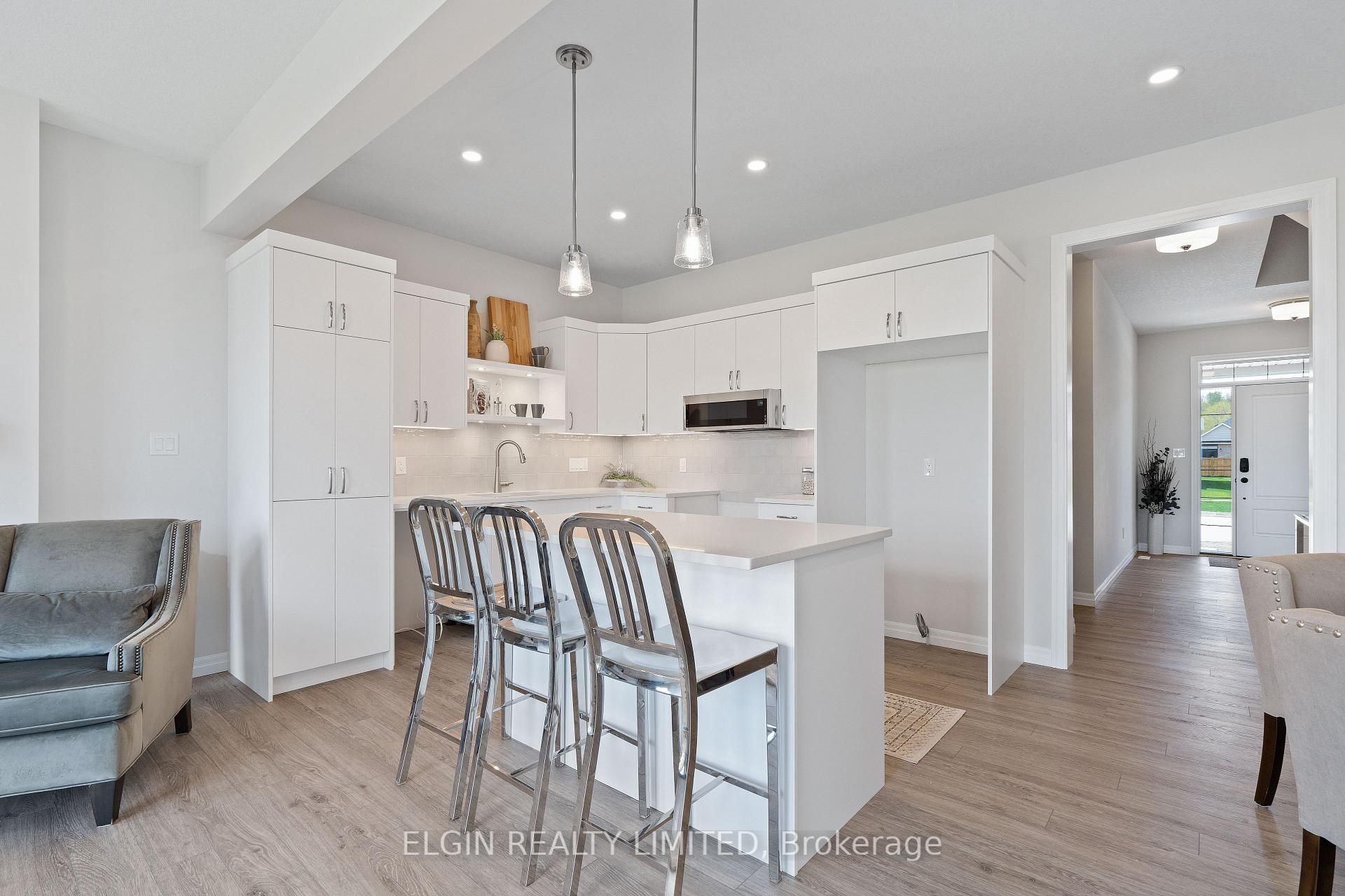 Photo 19 of 225 Renaissance Drive, St. Thomas — HOMEH