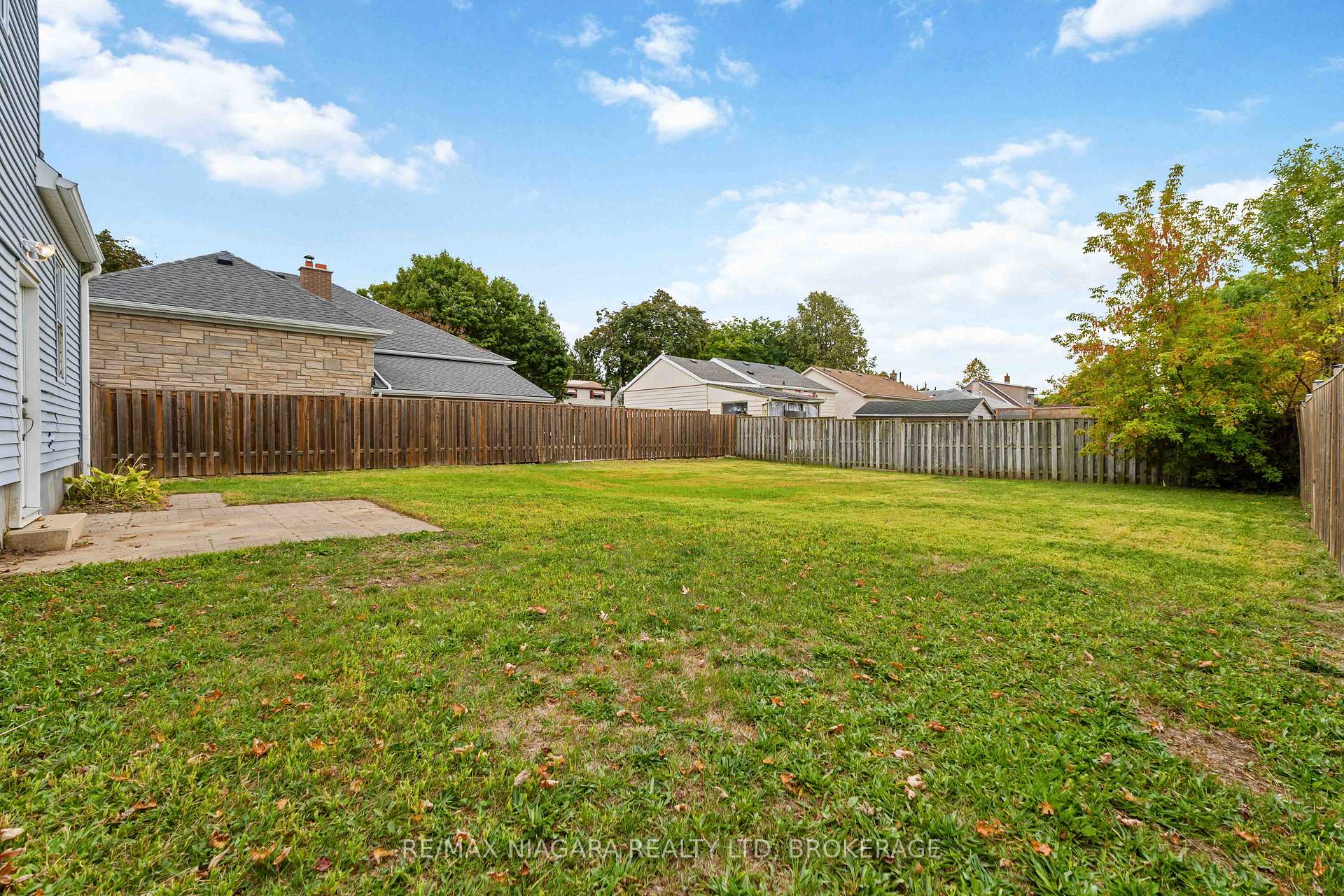 Photo 25 of 21 Maywood Avenue, St. Catharines, Haig — HOMEH