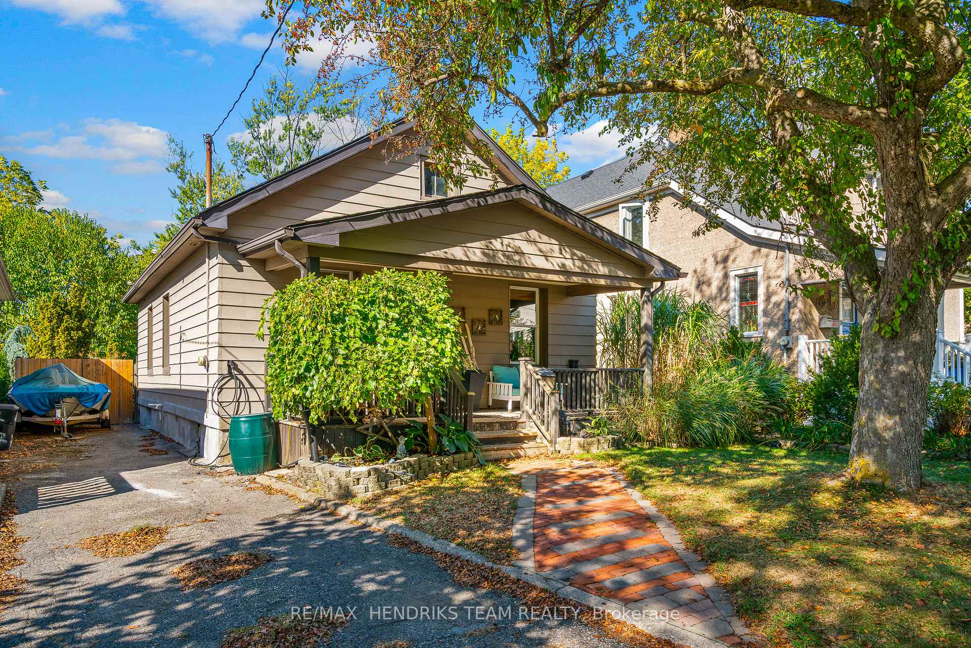 Photo 4 of 4 Ravine Road, St. Catharines, Oakdale — HOMEH
