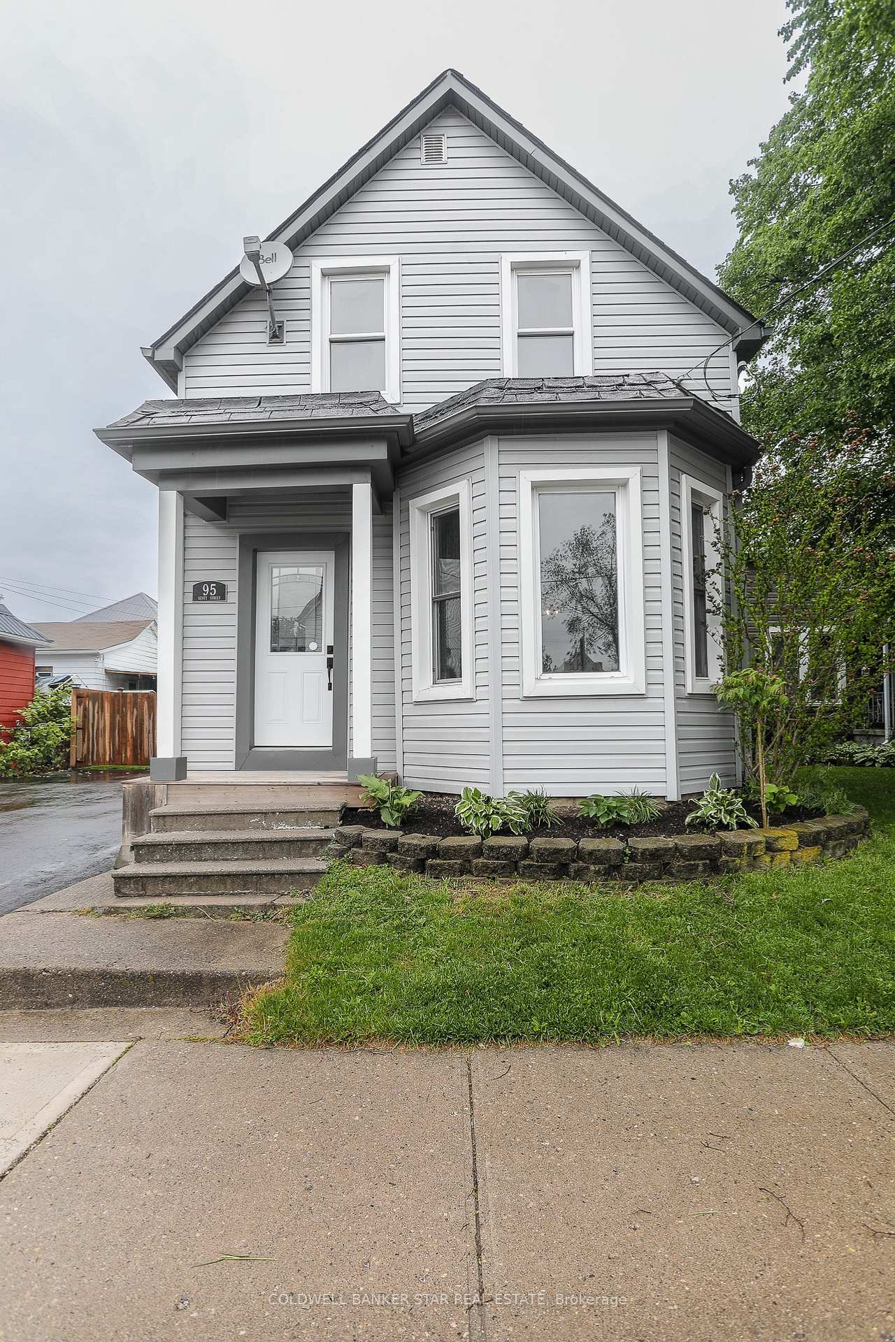 Photo 6 of 95 Scott Street, St. Thomas — HOMEH