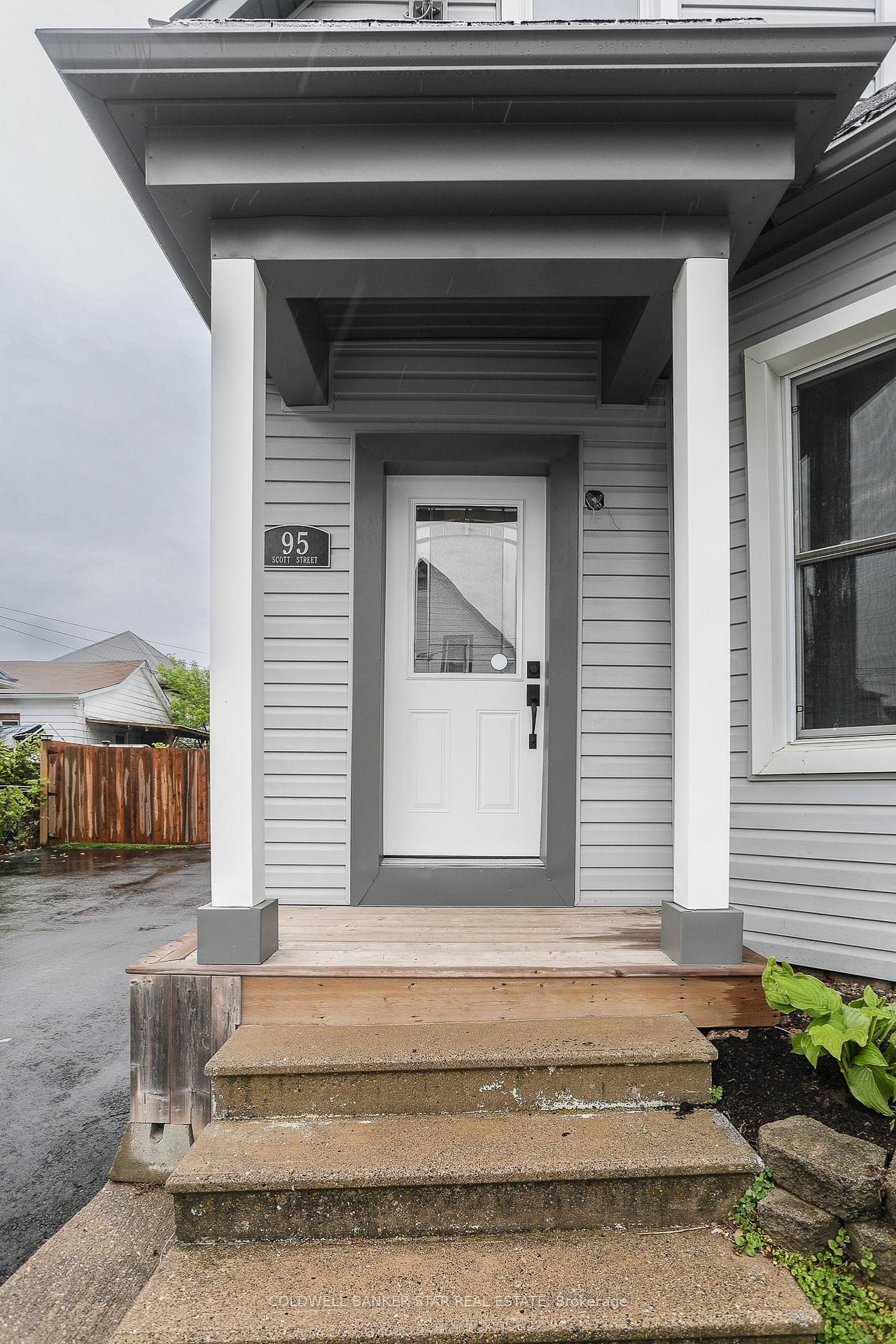Photo 7 of 95 Scott Street, St. Thomas — HOMEH