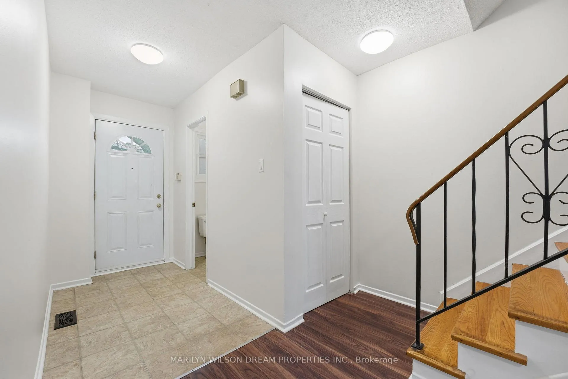 Photo 5 of Unit 54, 403 Miranda Private, Ottawa, Carson Meadows — HOMEH