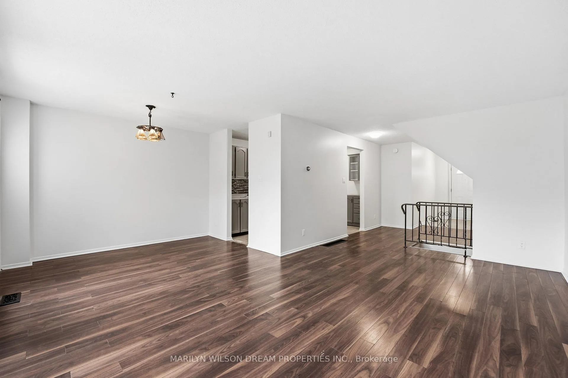Photo 7 of Unit 54, 403 Miranda Private, Ottawa, Carson Meadows — HOMEH