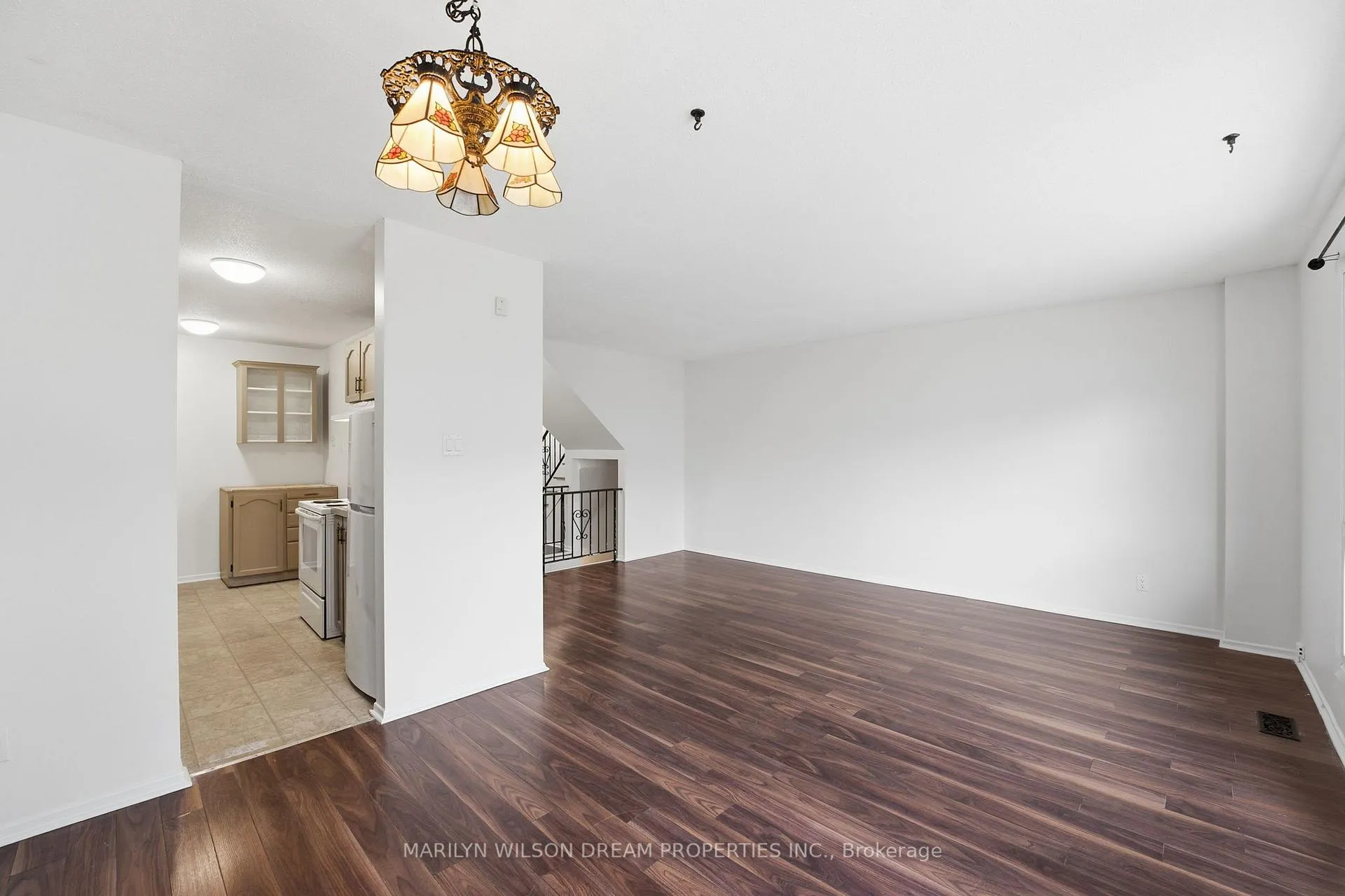 Photo 8 of Unit 54, 403 Miranda Private, Ottawa, Carson Meadows — HOMEH