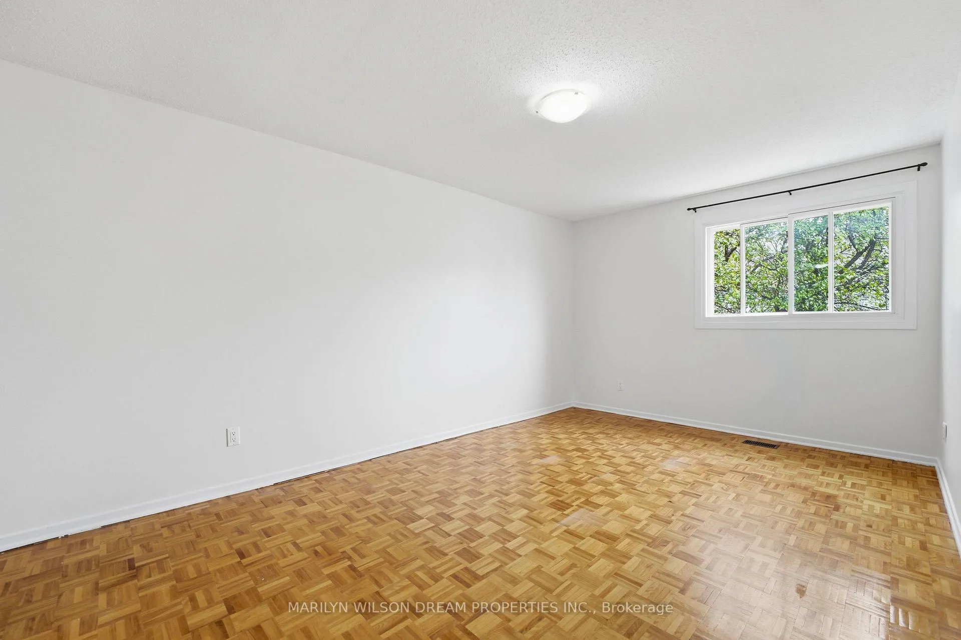 Photo 17 of Unit 54, 403 Miranda Private, Ottawa, Carson Meadows — HOMEH