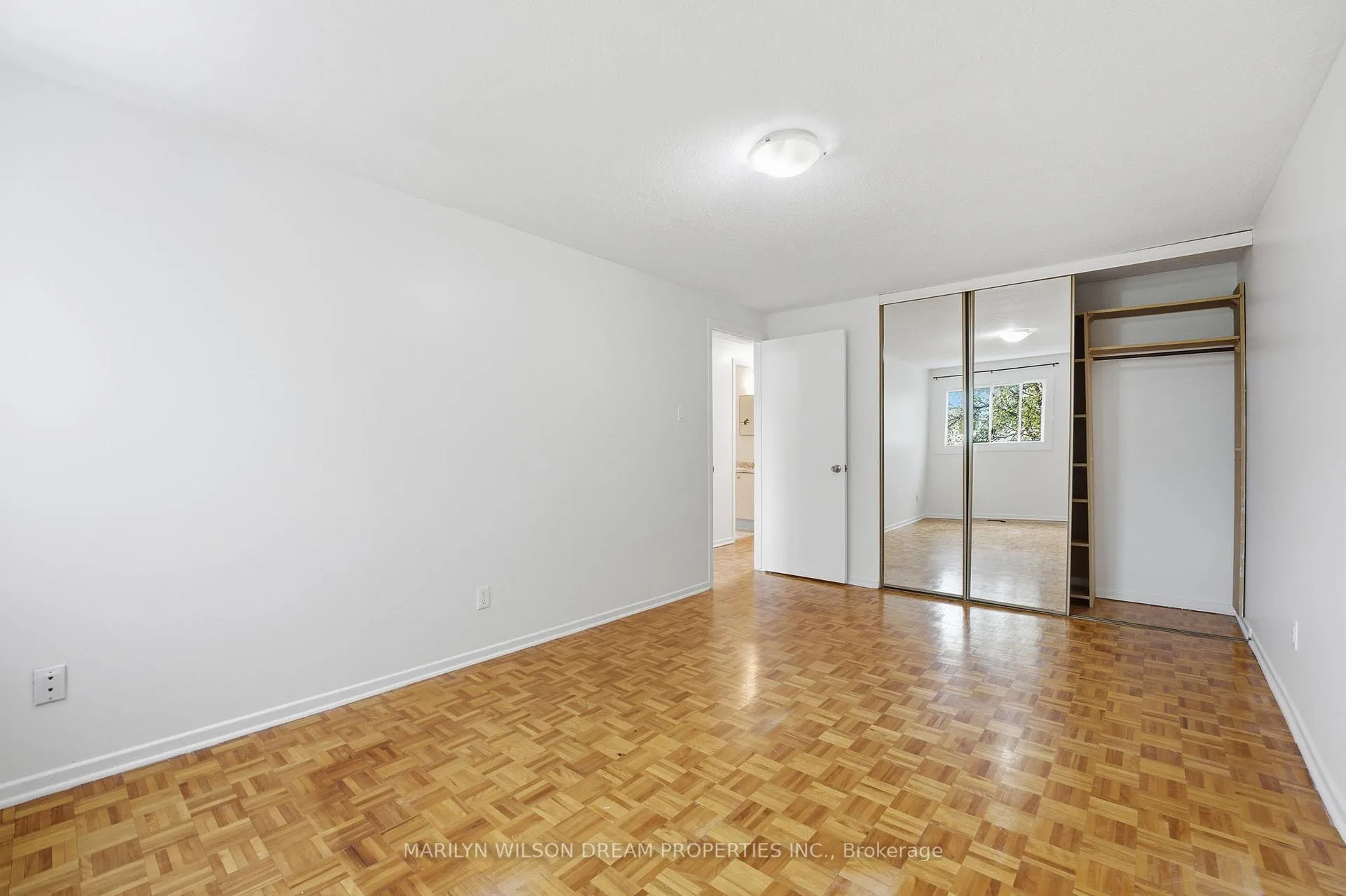 Photo 18 of Unit 54, 403 Miranda Private, Ottawa, Carson Meadows — HOMEH