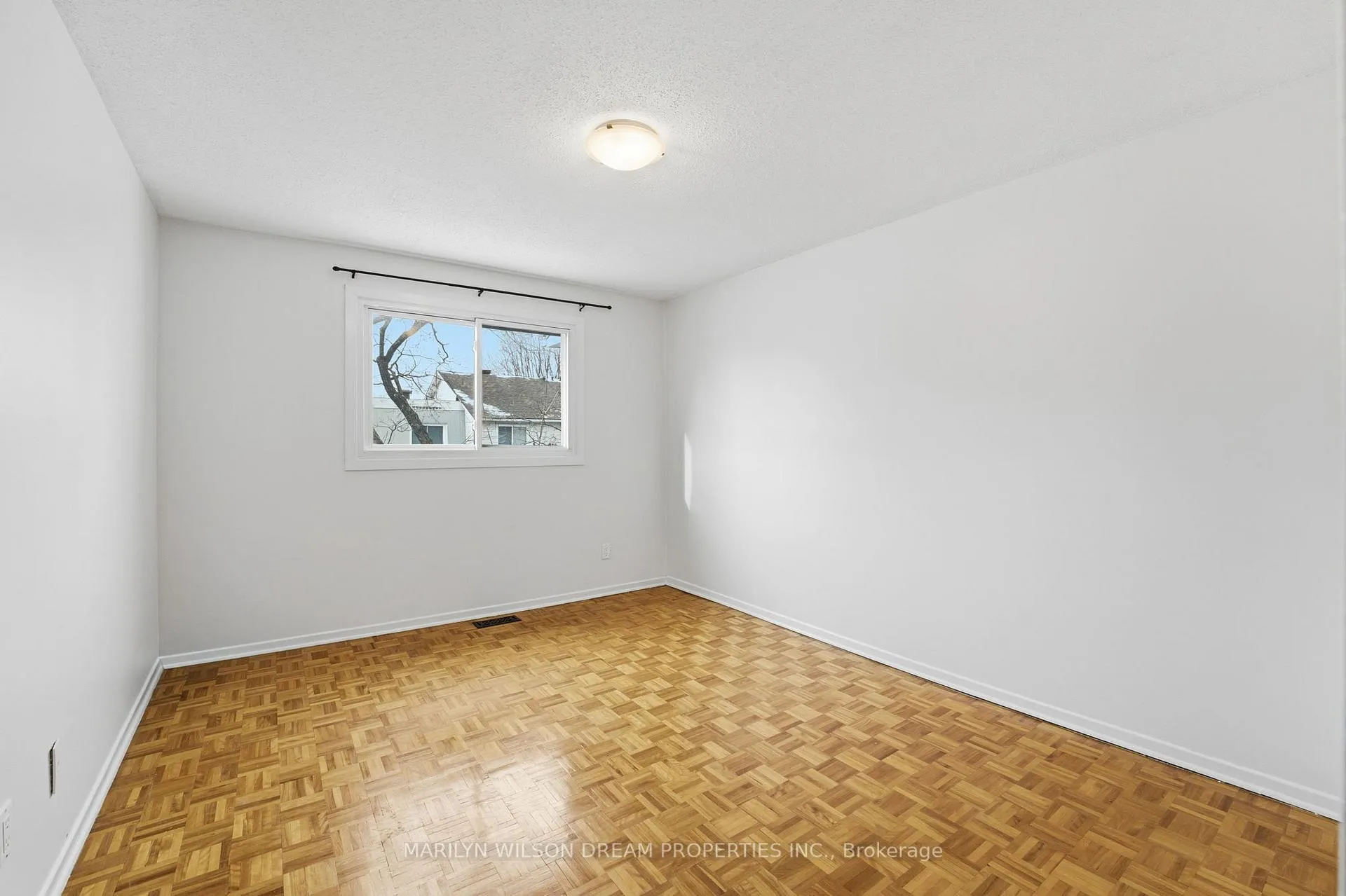 Photo 19 of Unit 54, 403 Miranda Private, Ottawa, Carson Meadows — HOMEH