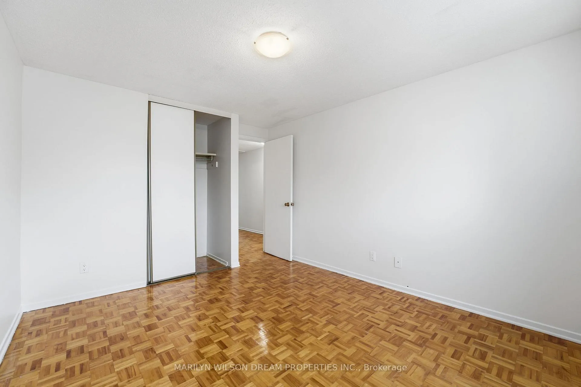 Photo 20 of Unit 54, 403 Miranda Private, Ottawa, Carson Meadows — HOMEH
