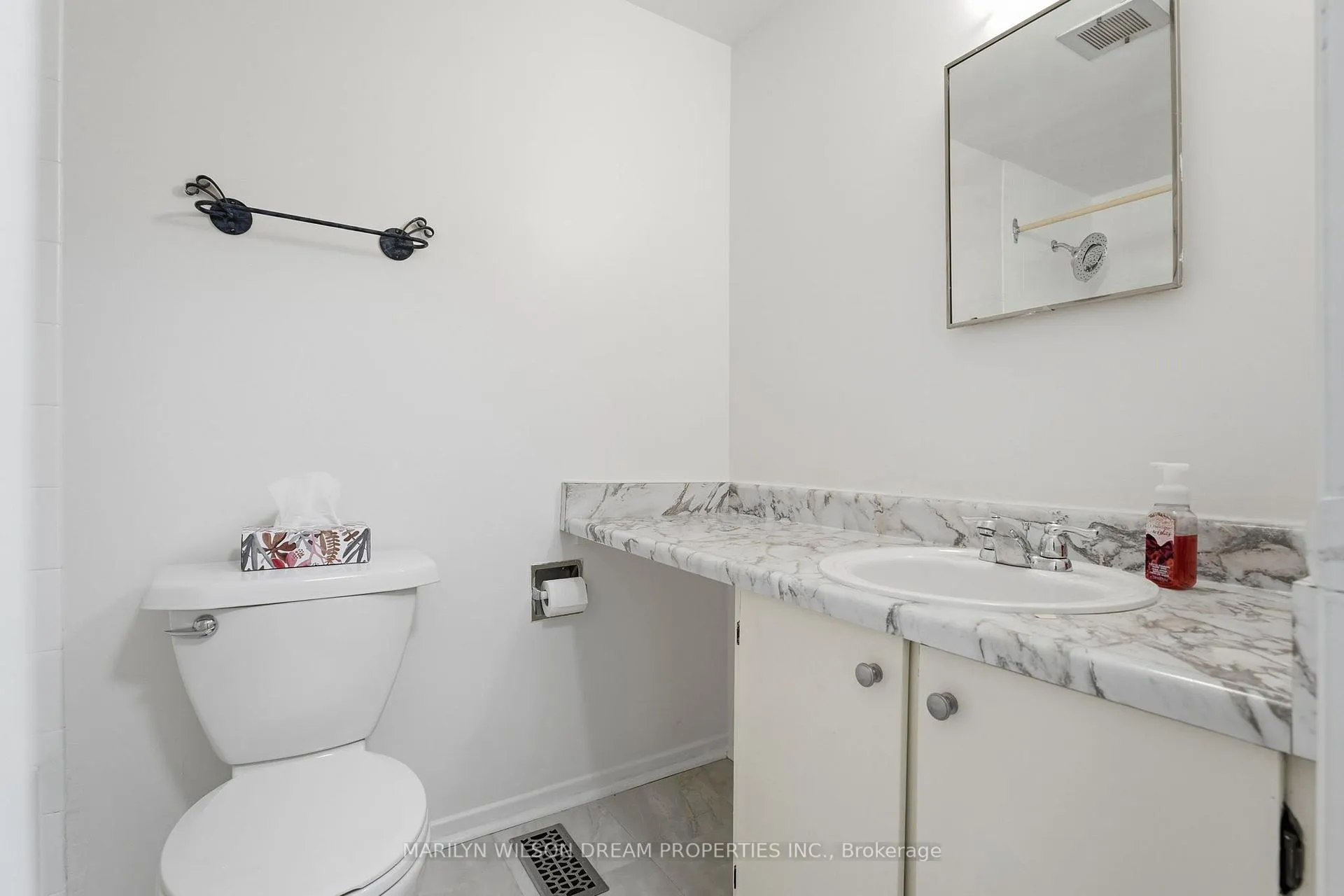 Photo 22 of Unit 54, 403 Miranda Private, Ottawa, Carson Meadows — HOMEH