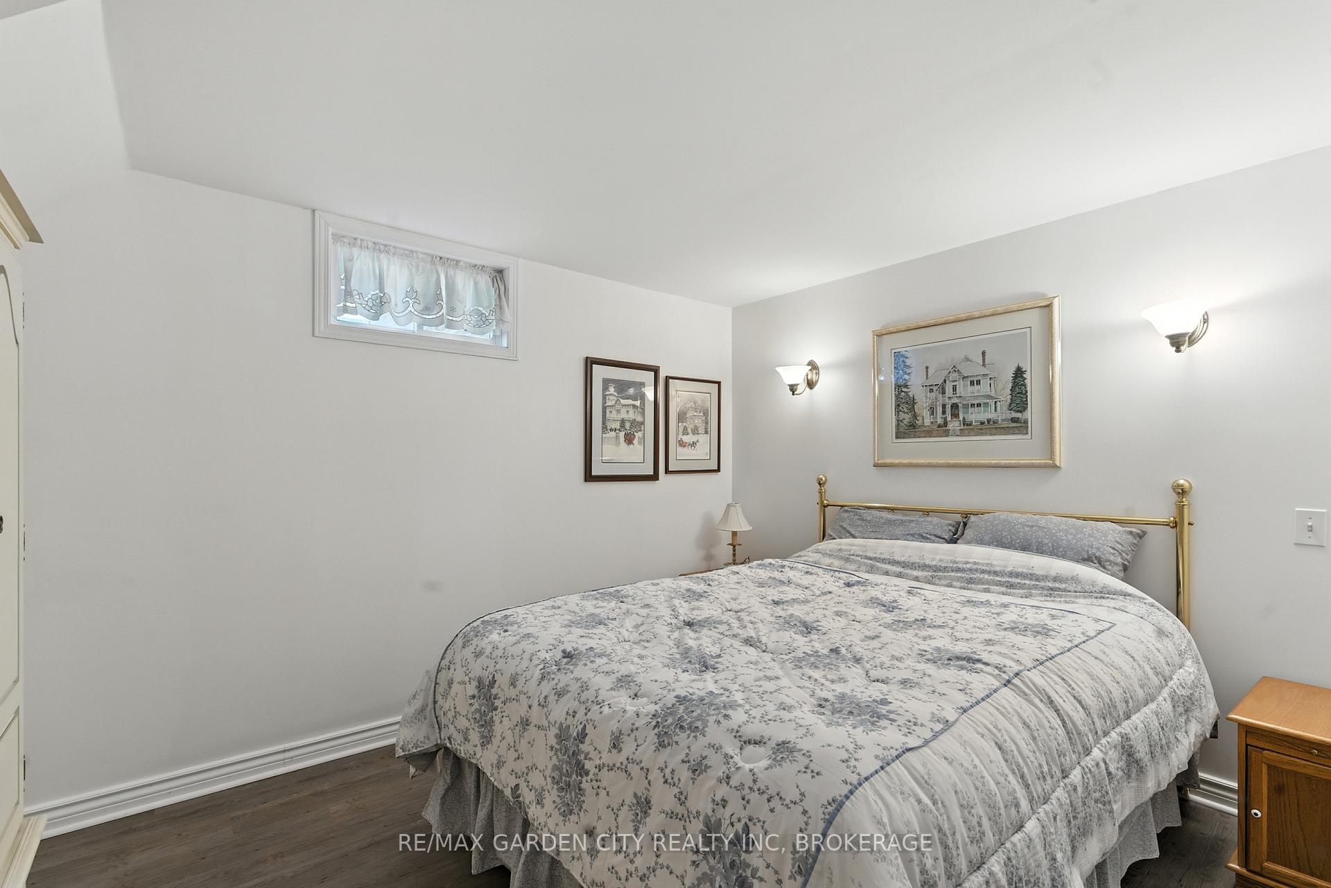 Photo 25 of 28 Faye Crescent, St. Catharines, Lakeport — HOMEH