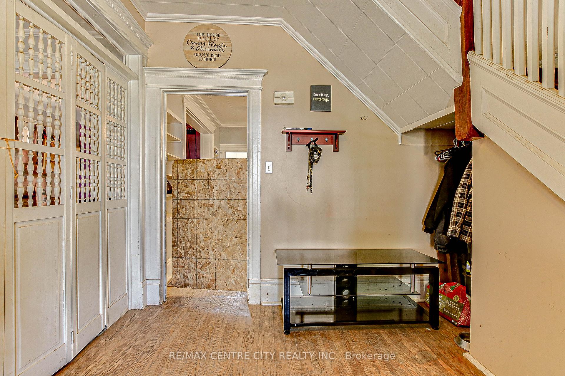 Photo 4 of 51 East Street, St. Thomas — HOMEH