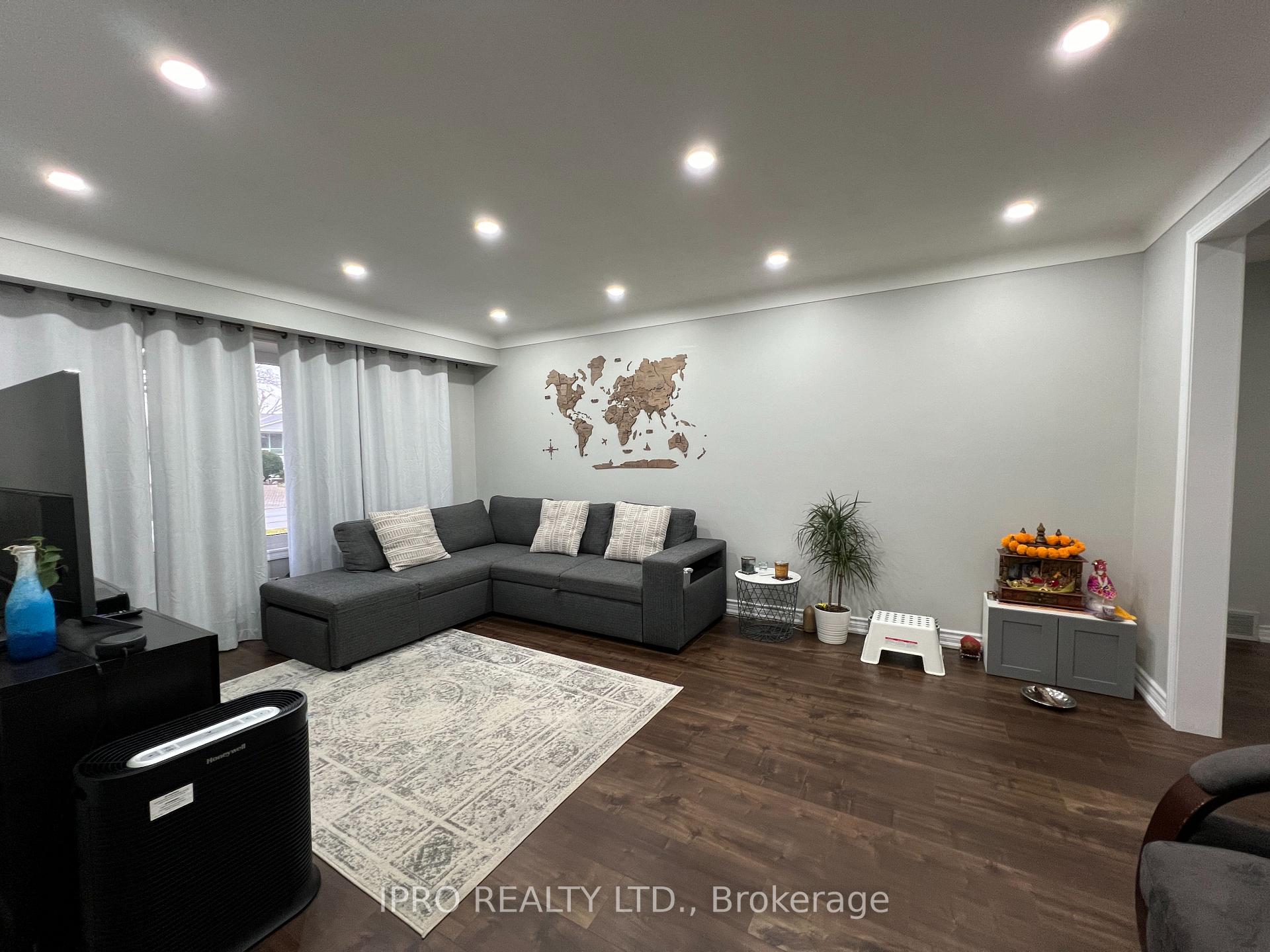 Photo 14 of 9 Kennedy Avenue, St. Catharines, Vine/Linwell — HOMEH