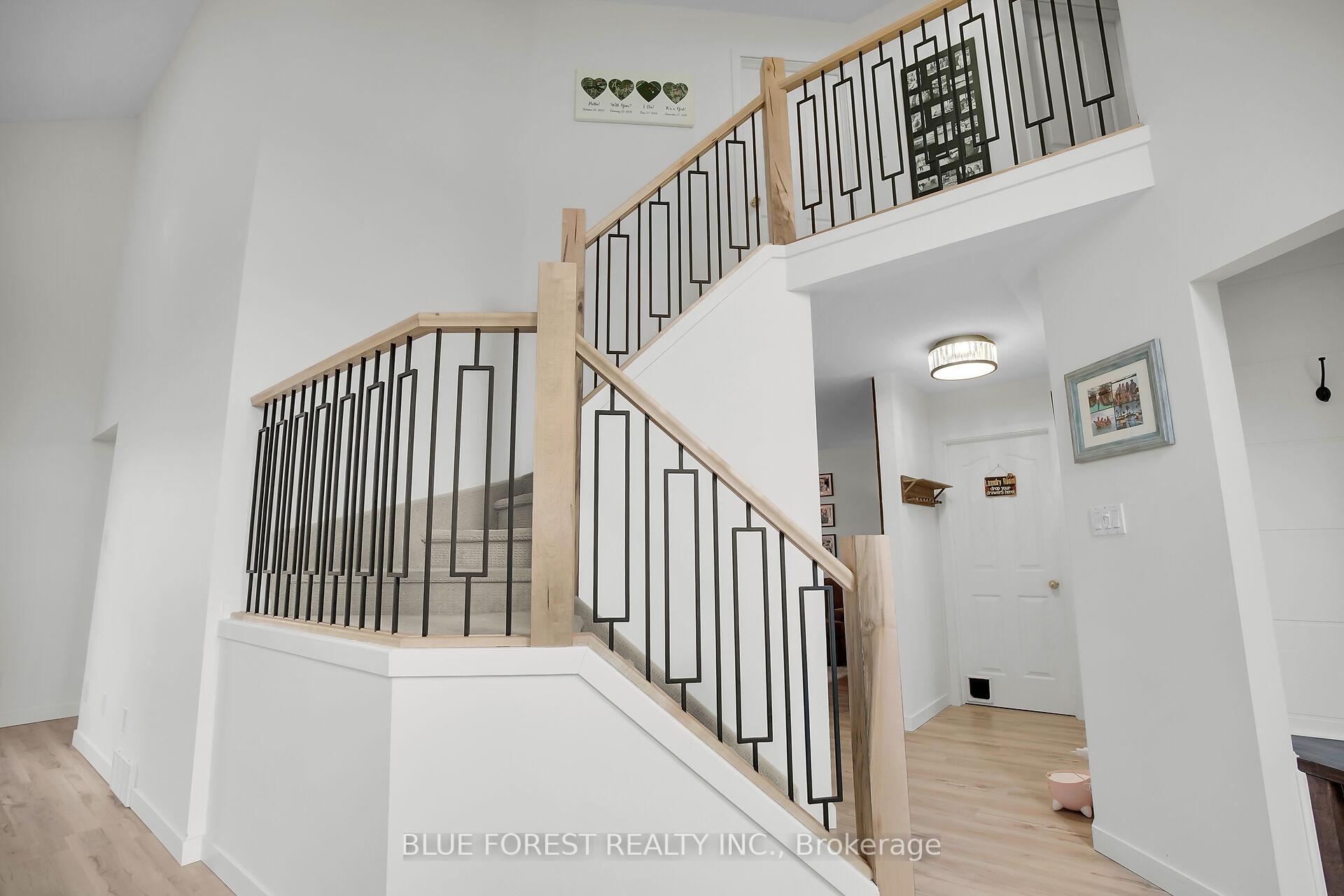 Photo 5 of 11 Ponsford Place, St. Thomas — HOMEH
