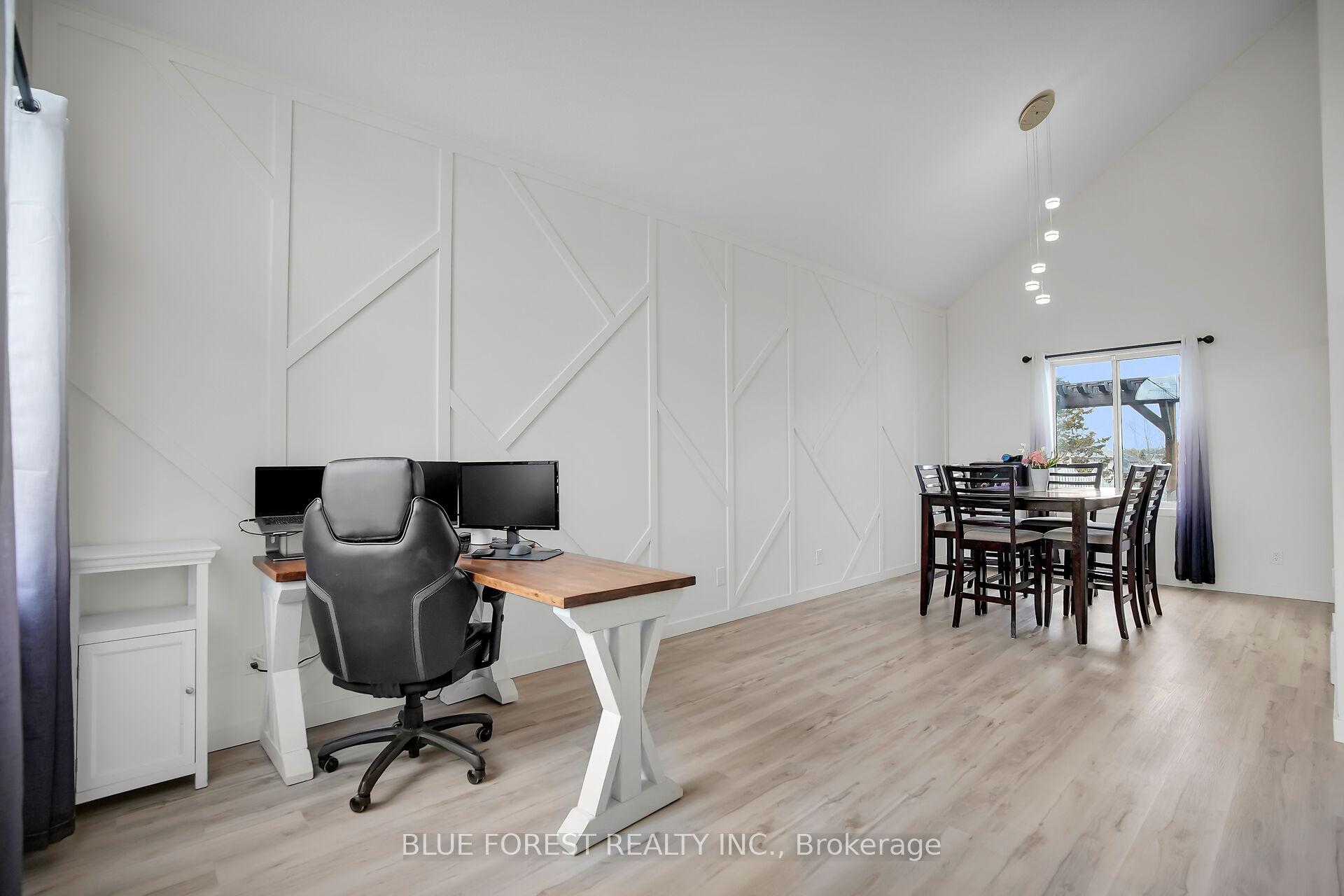 Photo 7 of 11 Ponsford Place, St. Thomas — HOMEH