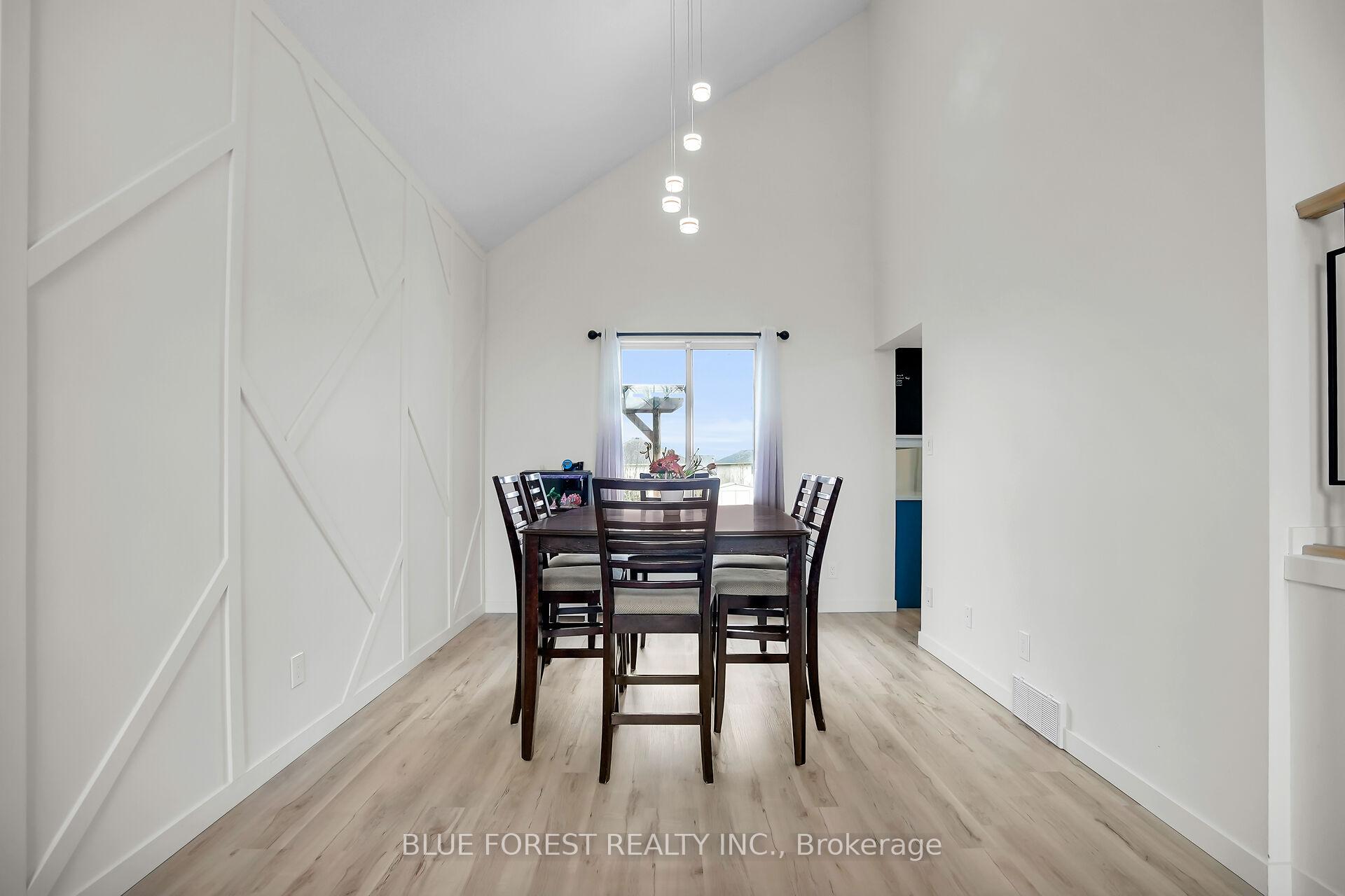 Photo 8 of 11 Ponsford Place, St. Thomas — HOMEH