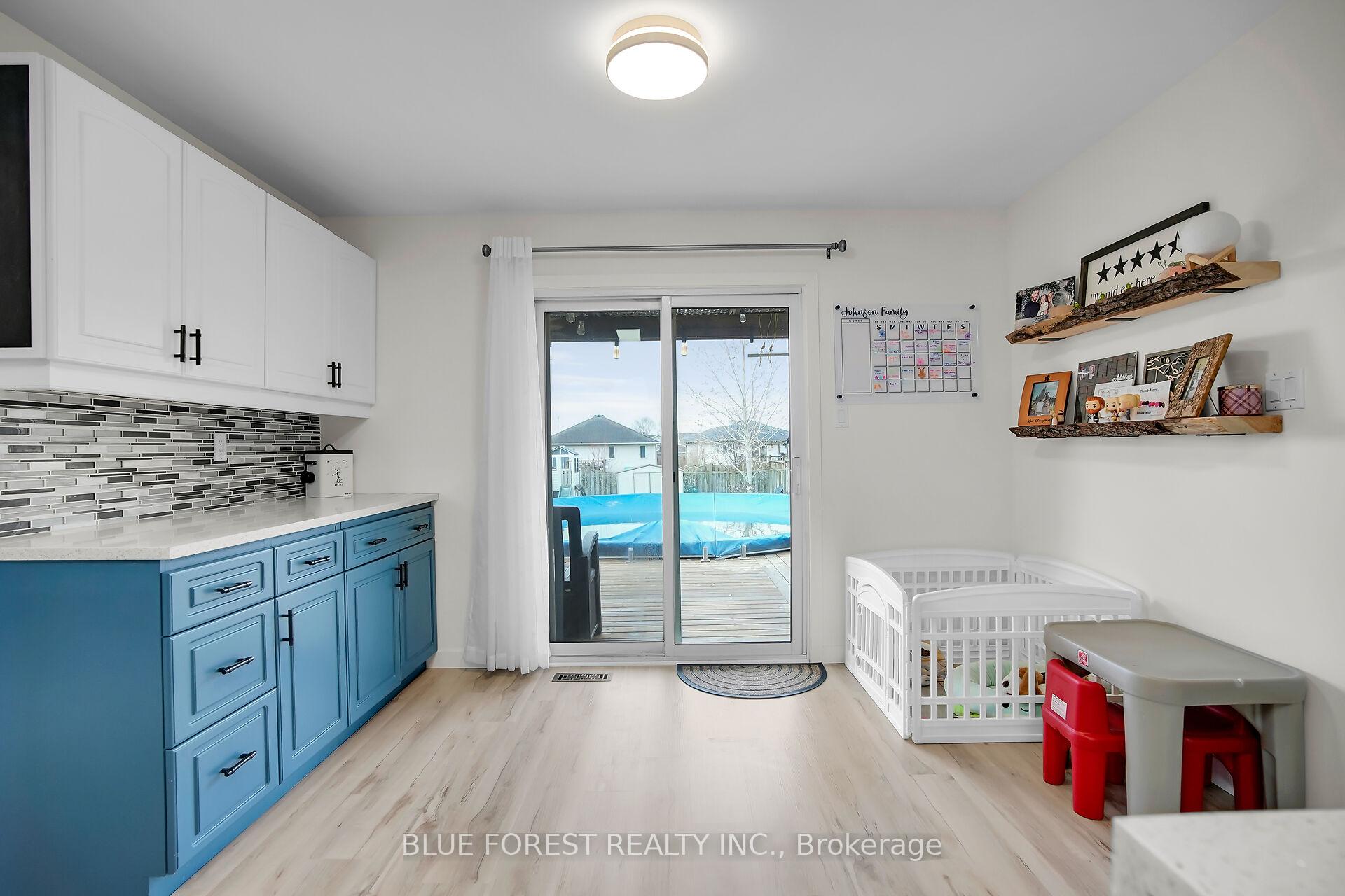 Photo 12 of 11 Ponsford Place, St. Thomas — HOMEH