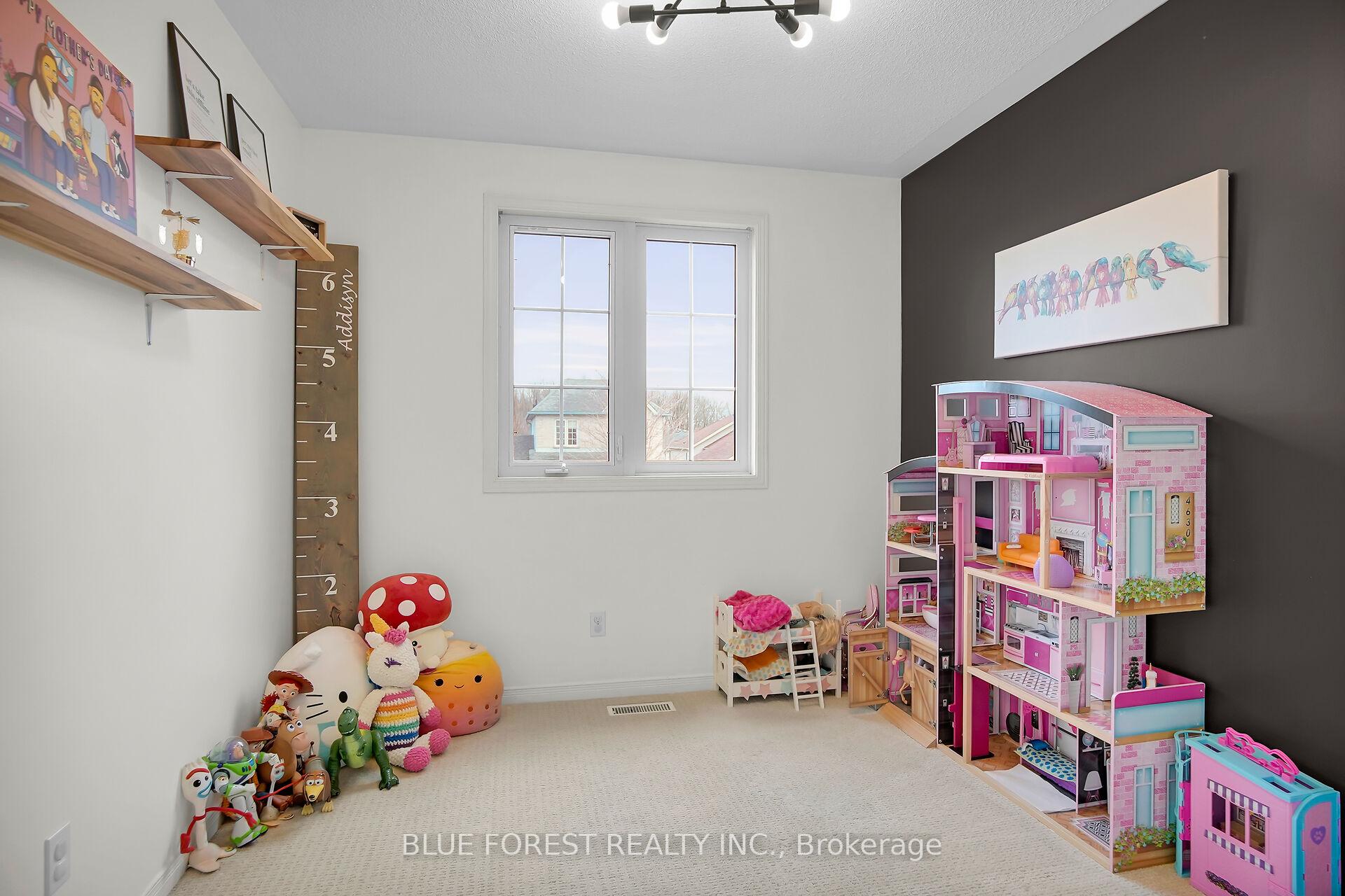 Photo 21 of 11 Ponsford Place, St. Thomas — HOMEH