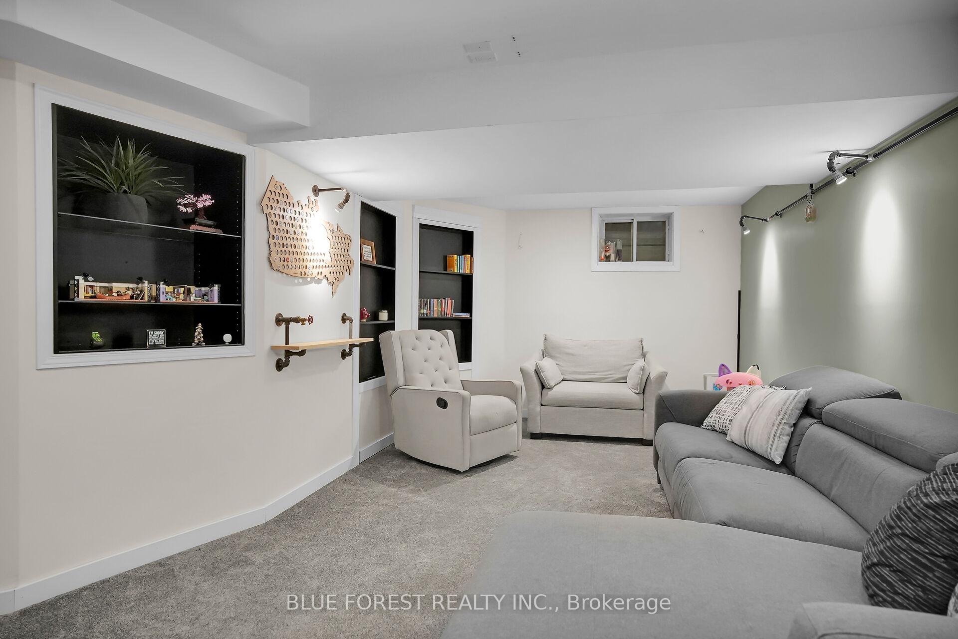 Photo 24 of 11 Ponsford Place, St. Thomas — HOMEH