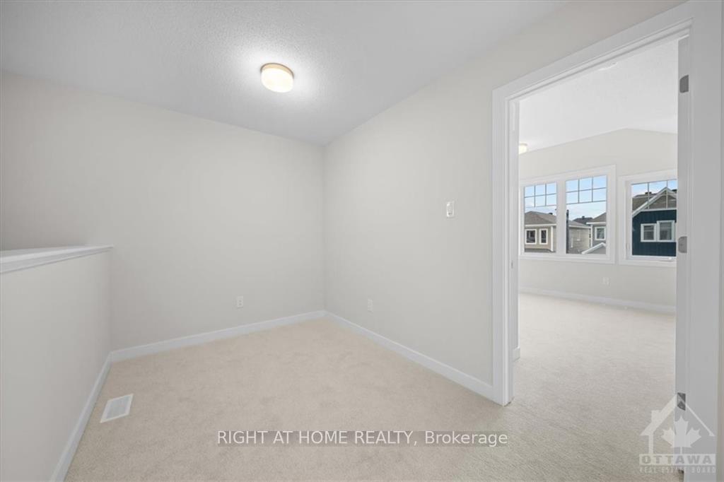 Photo 15 of 74 Hackamore Crescent, Ottawa, Goulbourn Twp From Franktown Rd/South To Rideau — HOMEH