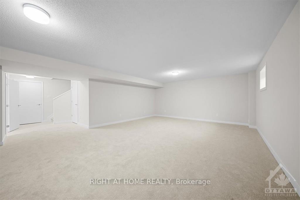 Photo 25 of 74 Hackamore Crescent, Ottawa, Goulbourn Twp From Franktown Rd/South To Rideau — HOMEH