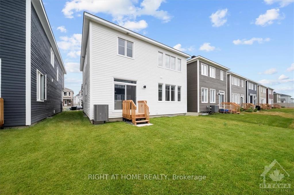 Photo 27 of 74 Hackamore Crescent, Ottawa, Goulbourn Twp From Franktown Rd/South To Rideau — HOMEH