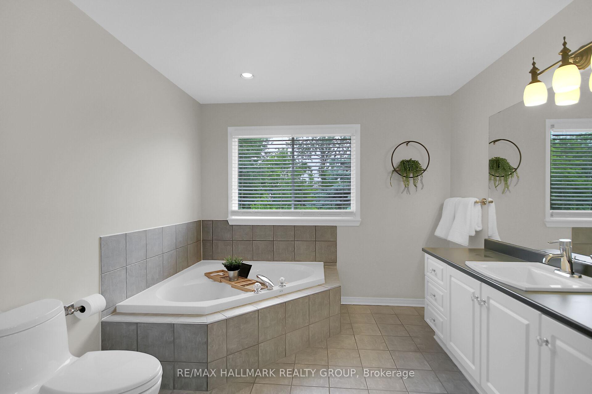 Photo 25 of 31 Kyle Avenue, Ottawa, Stittsville (Central) — HOMEH