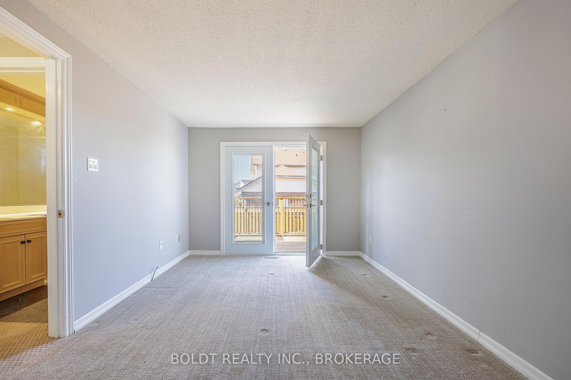 Photo 12 of 111 Westgate Park Drive, St. Catharines, Lakeshore — HOMEH
