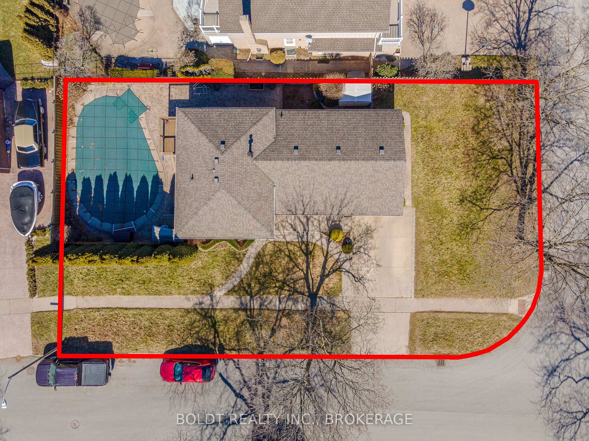 Photo 24 of 111 Westgate Park Drive, St. Catharines, Lakeshore — HOMEH